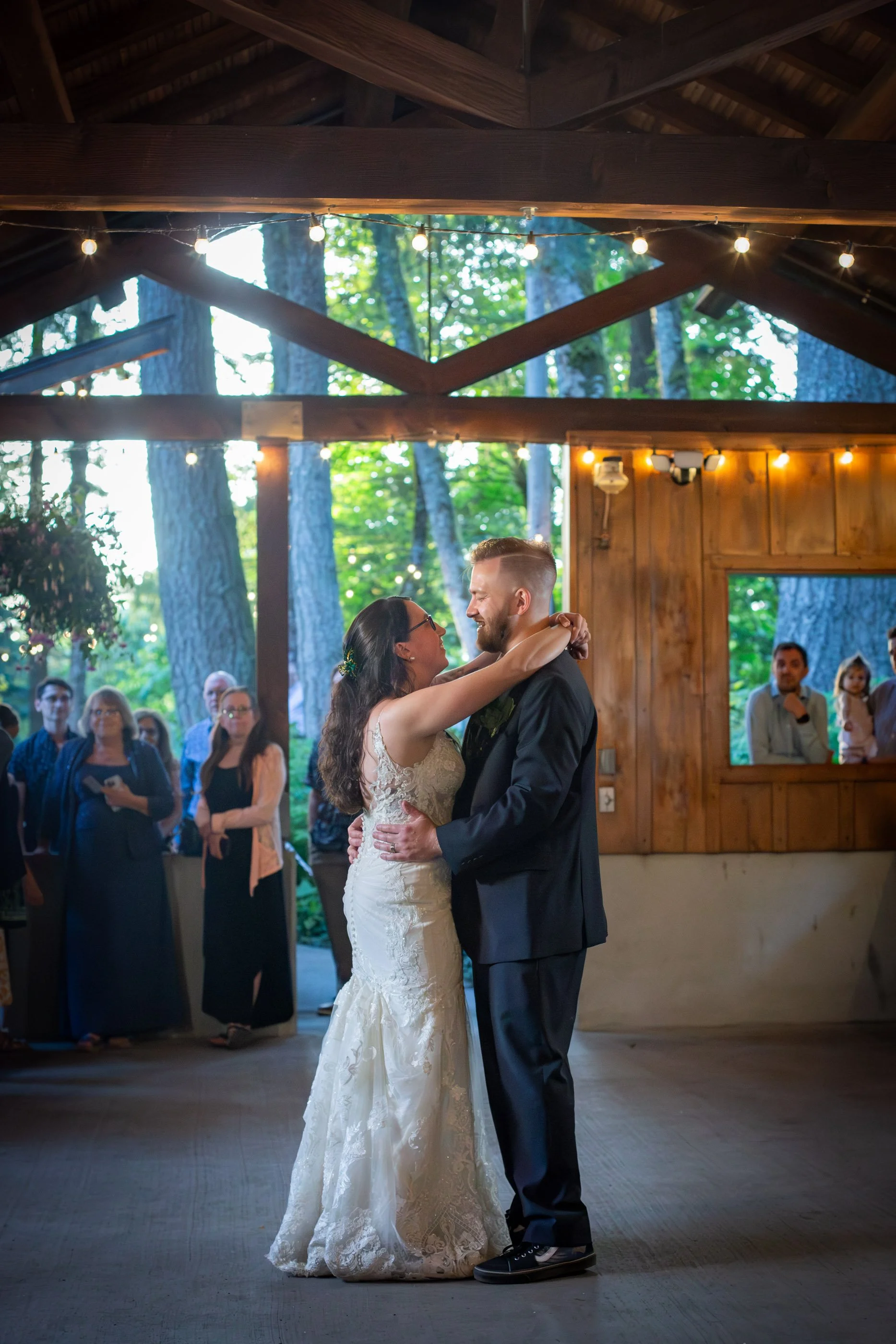 Bridal_Veil_Lakes_Wedding_Photography_Corbett_Oregon_True_Color_Photography_Gorge_Weddings_Mushroom_Wedding_Photos0130.jpg