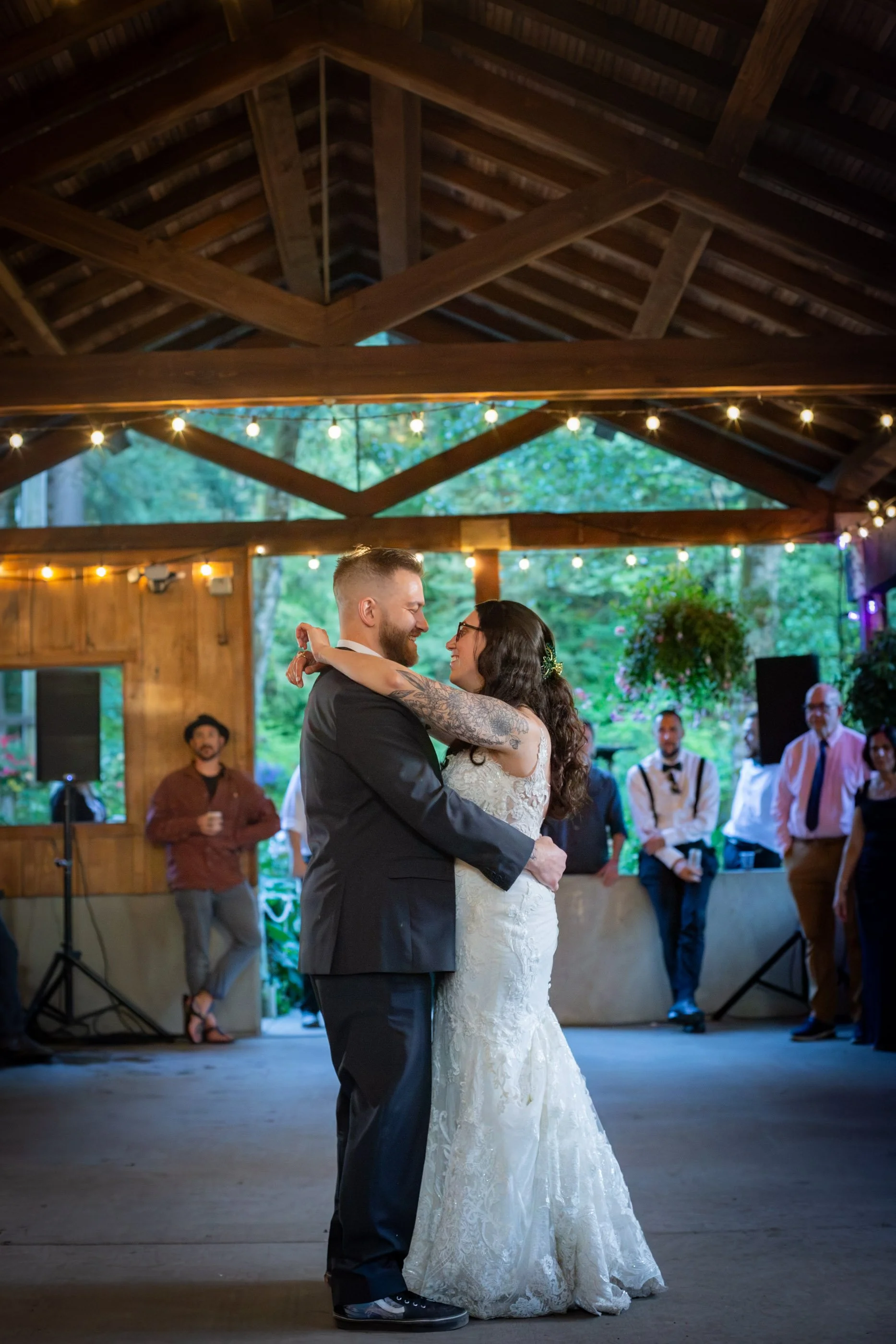 Bridal_Veil_Lakes_Wedding_Photography_Corbett_Oregon_True_Color_Photography_Gorge_Weddings_Mushroom_Wedding_Photos0133.jpg
