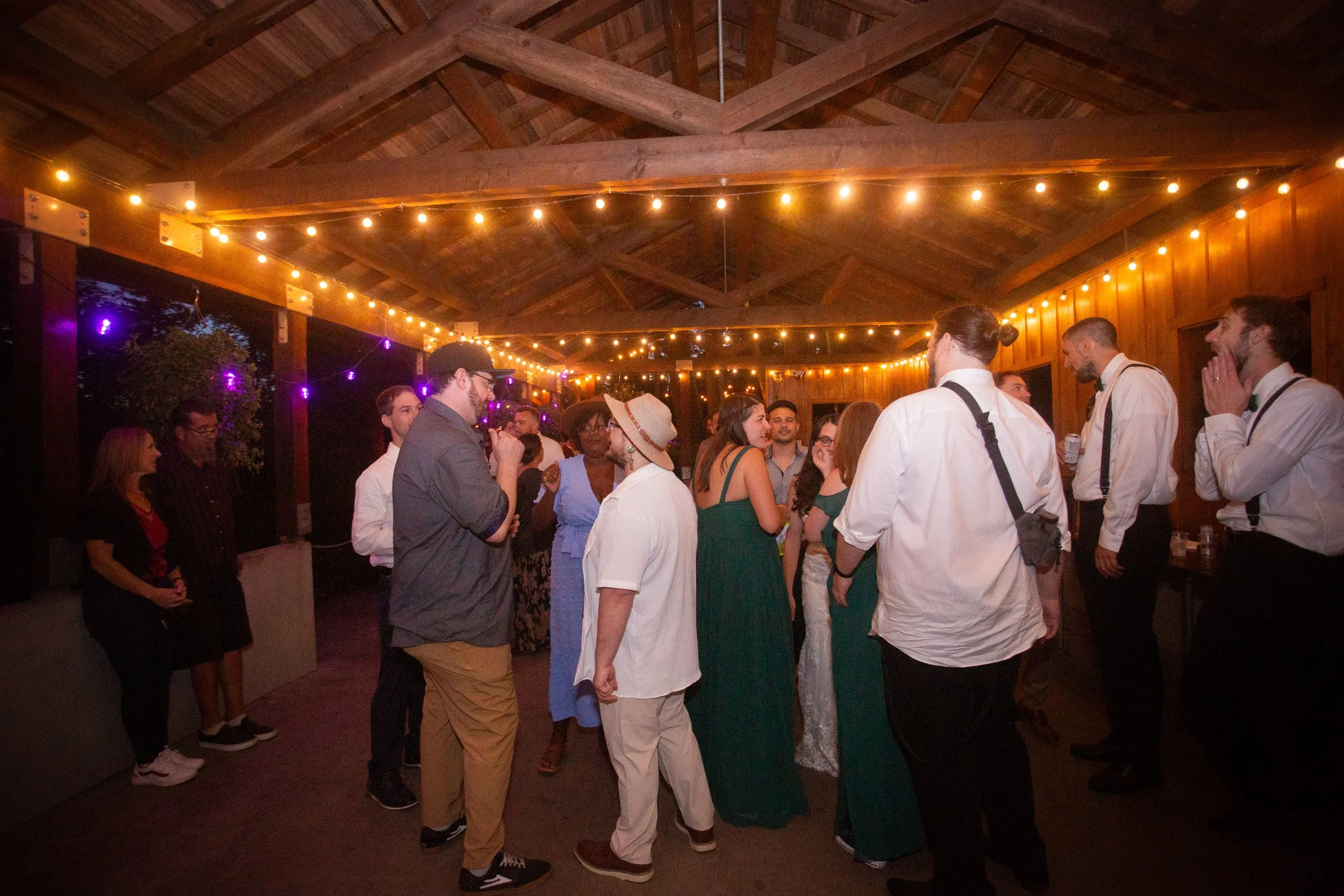 Bridal_Veil_Lakes_Wedding_Photography_Corbett_Oregon_True_Color_Photography_Gorge_Weddings_Mushroom_Wedding_Photos0160.jpg