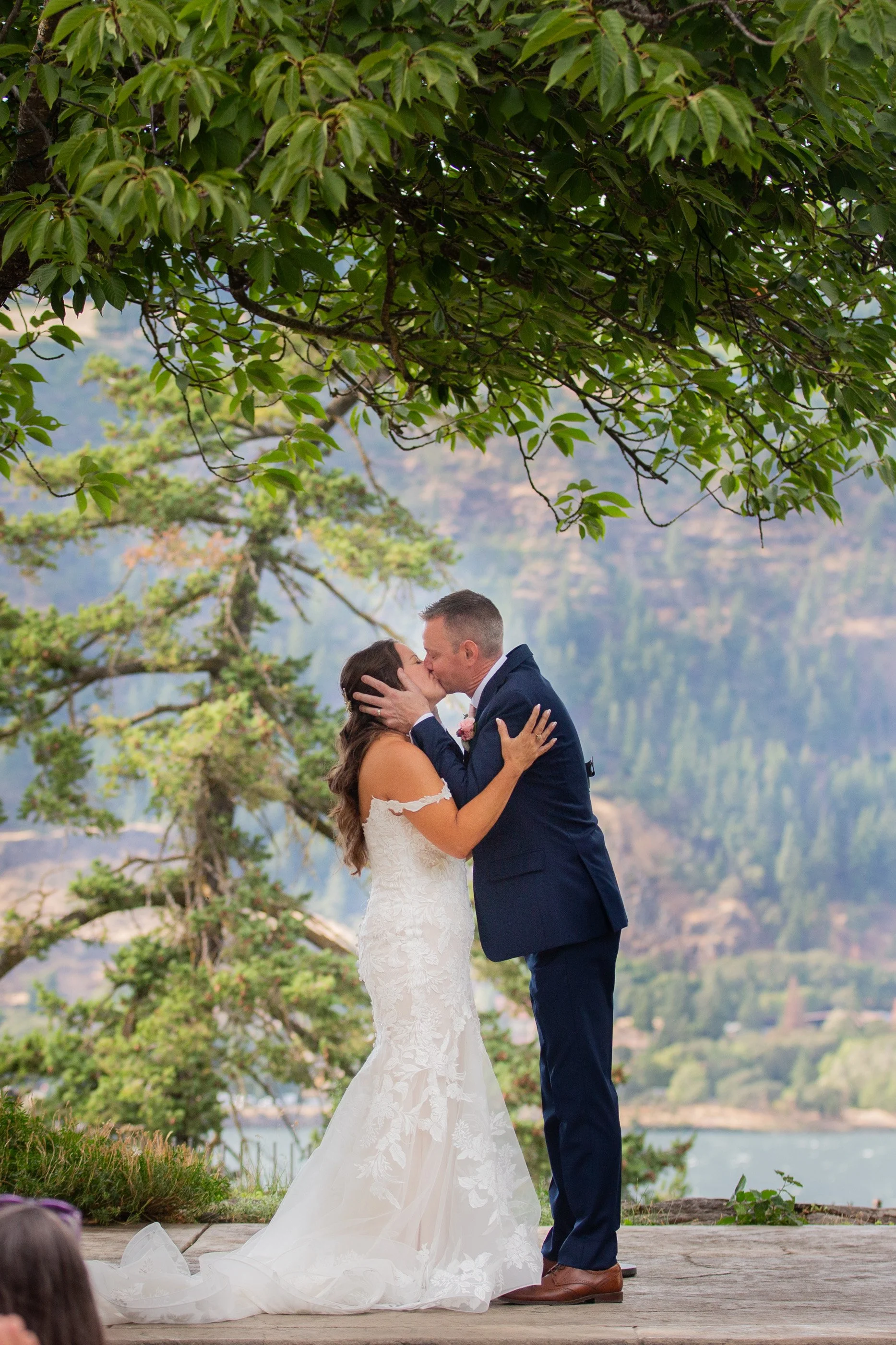 Columbia_River_Gorge_Hotel_Wedding_Photography_True_Color_Mt_Hood_Oregon_Wedding_Photography0069.jpg