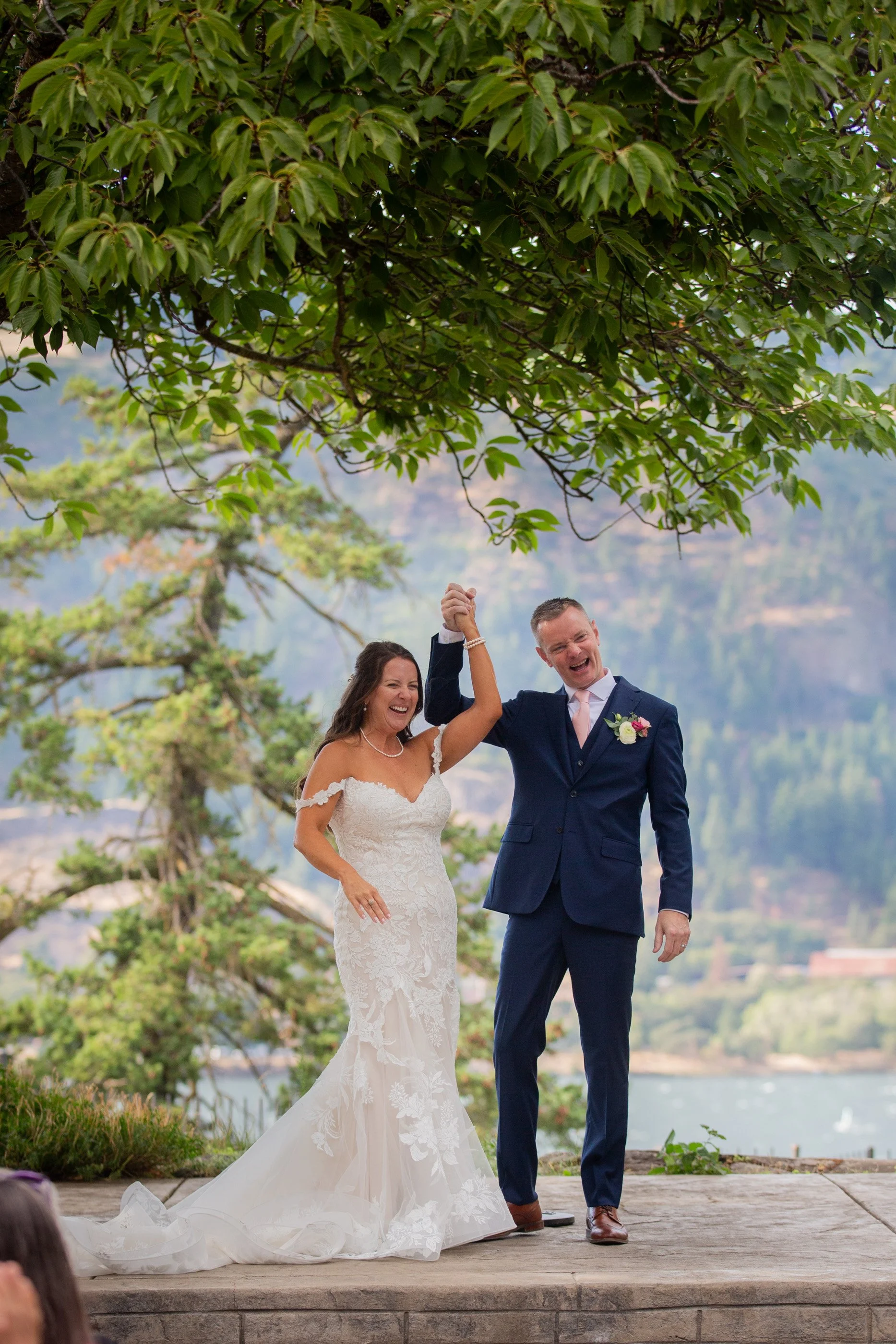 Columbia_River_Gorge_Hotel_Wedding_Photography_True_Color_Mt_Hood_Oregon_Wedding_Photography0070.jpg