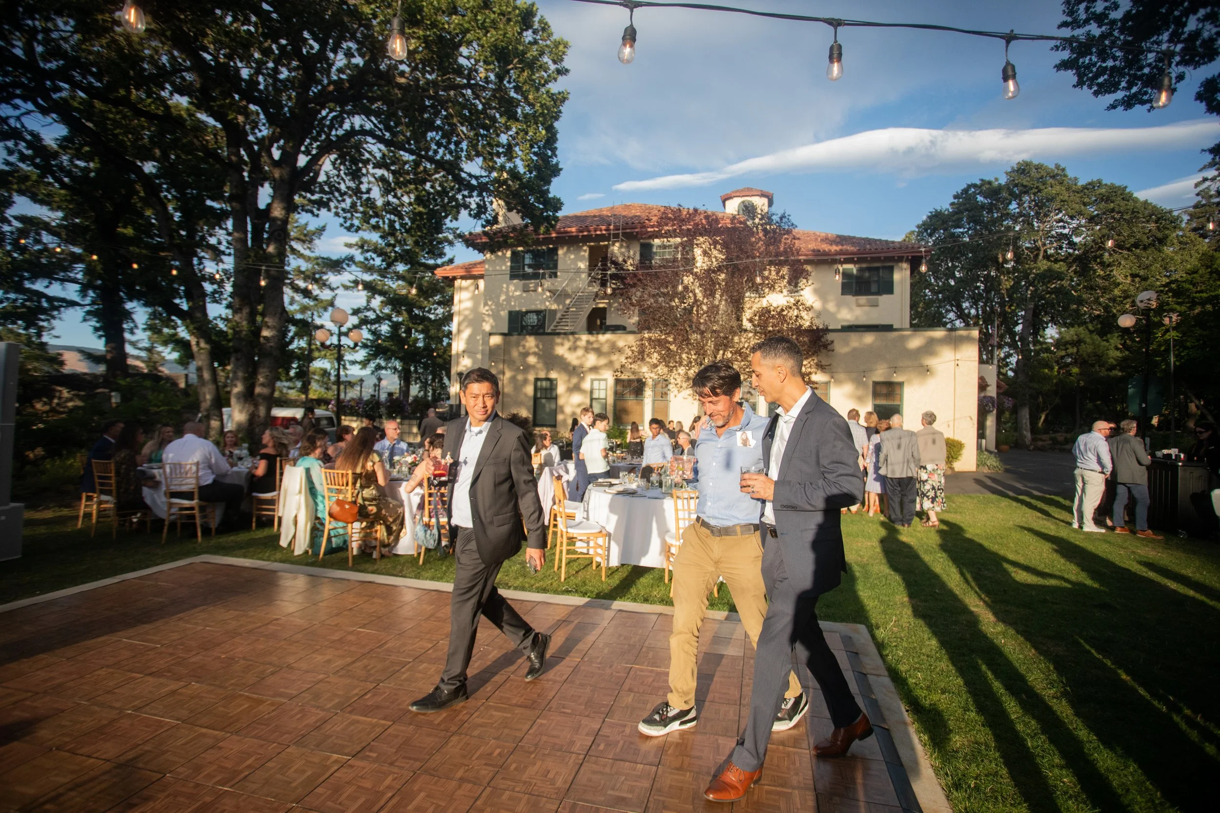 Columbia_River_Gorge_Hotel_Wedding_Photography_True_Color_Mt_Hood_Oregon_Wedding_Photography0102.jpg