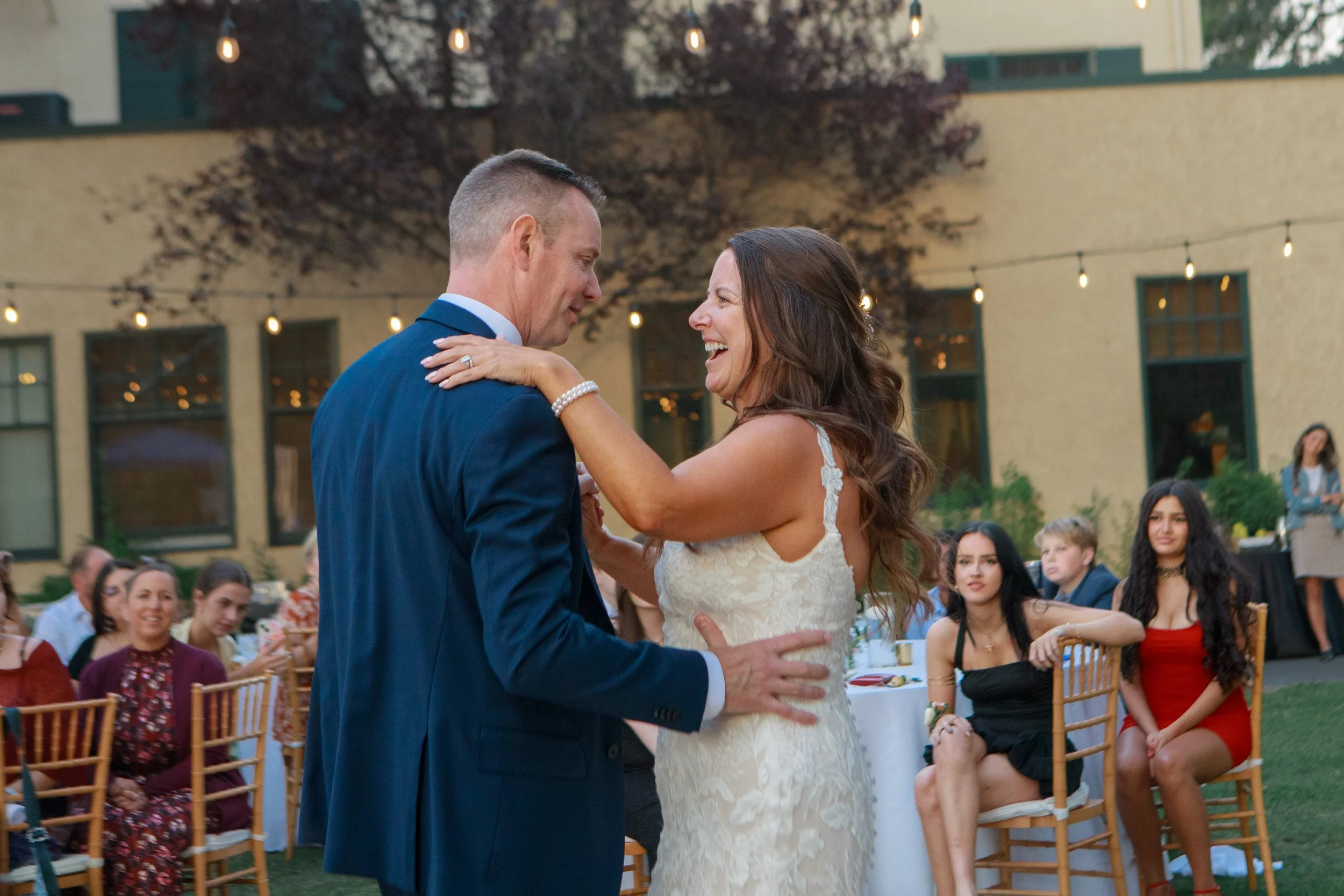 Columbia_River_Gorge_Hotel_Wedding_Photography_True_Color_Mt_Hood_Oregon_Wedding_Photography0148.jpg