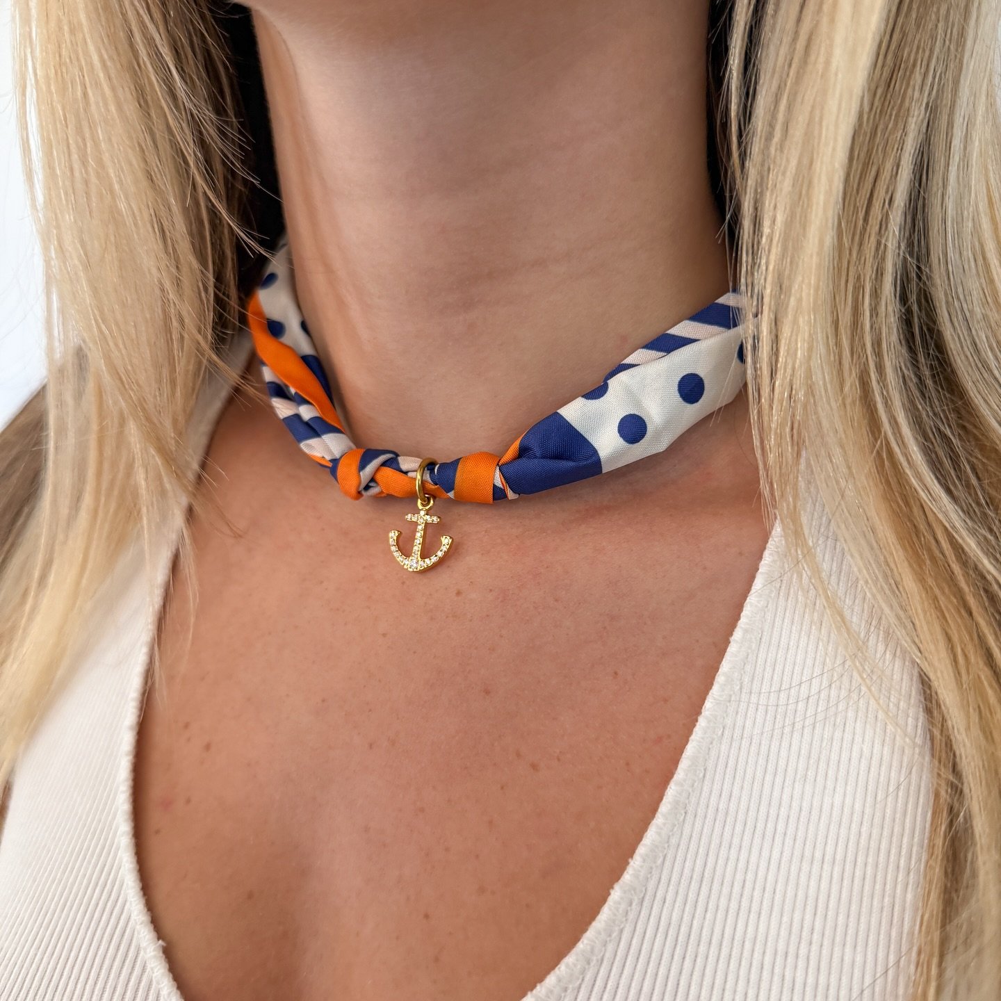 Obsessed.
UF Delta Gamma, say less 💙🧡⚓️✨
@ufdeltagamma