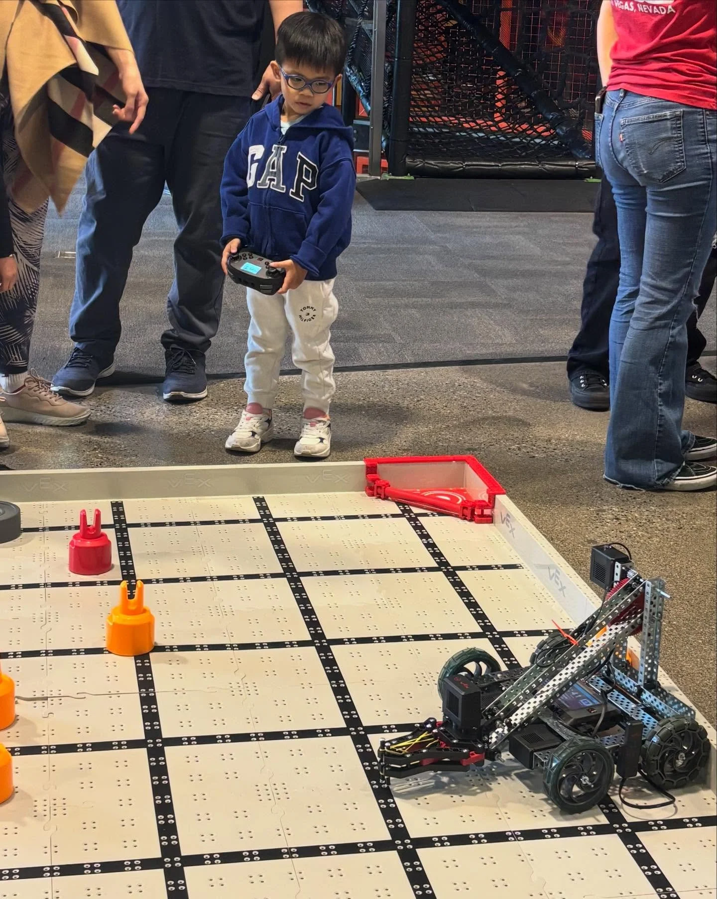 Today, Pair of Dice brought the world of VEX Robots to The Children&rsquo;s Discovery Museum! 🤖

#fyp #viral #xybca #robotics #team7426 #pairofdice #discoverymuseum