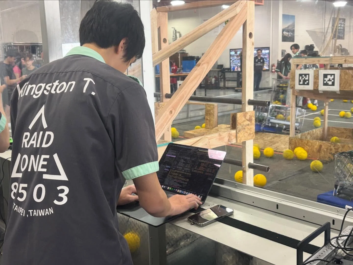 Huge thanks to teams 8503, 7183, @4253raidzero_frc , and 10183 for stopping by our shop today! 🤖⭐️

We were thrilled to hang out with these amazing builders and happy we can provide a space to dial everything in before competition. ❤️🖤

#fyp #viral