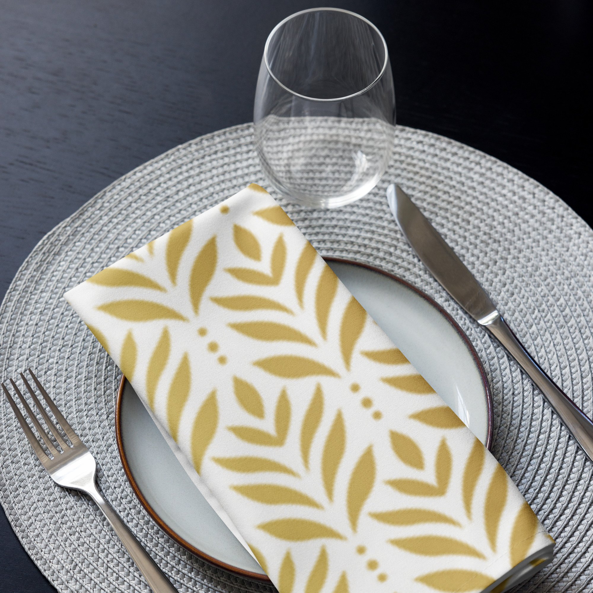 cloth-napkin-set-(4)-white-front-3-6819130f40cb3.jpg