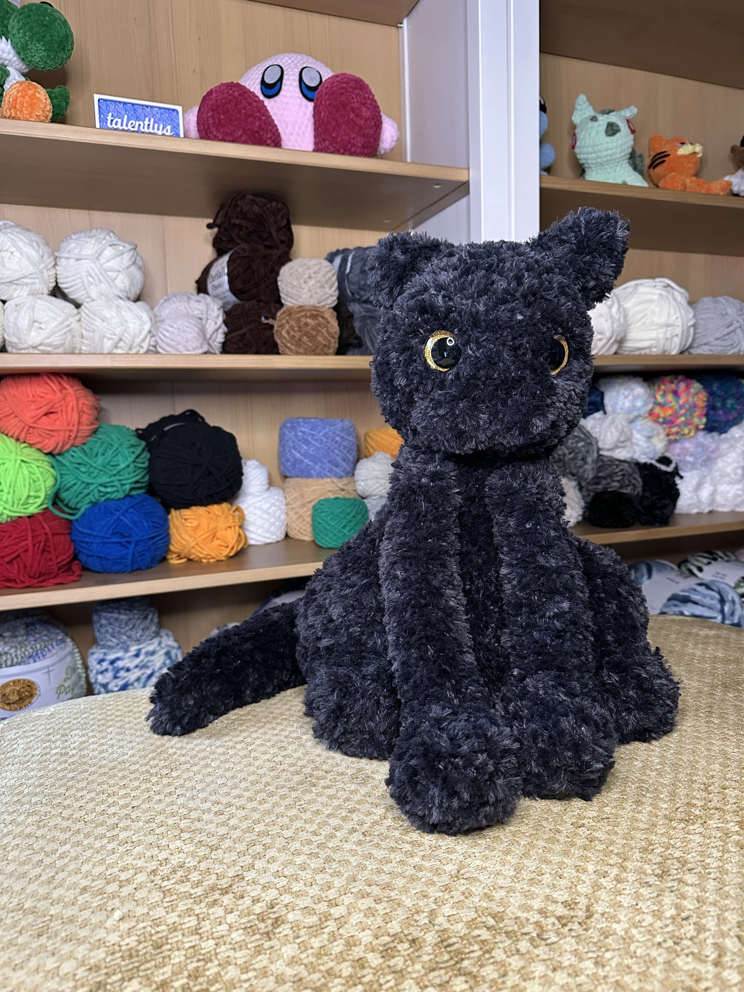 Description: Life Size Black Cat |
Size: Jumbo |
Eyes: Colored Safety Eyes |
Price: ~ $180