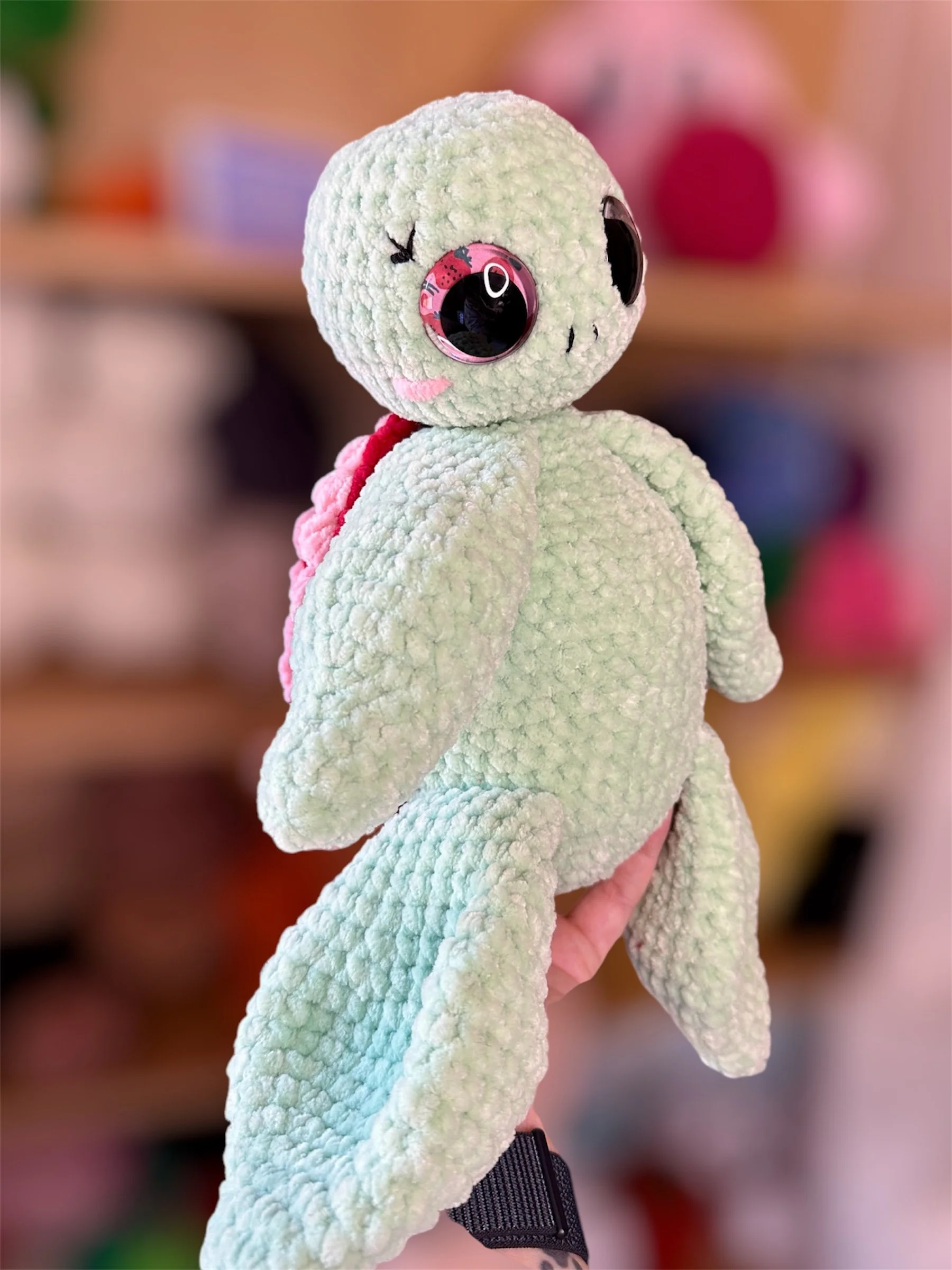 Description: Sea Turtle with Strawberry Colored Shell |
Size: Large |
Eyes: Colored Safety Eyes |
Price: ~ $70