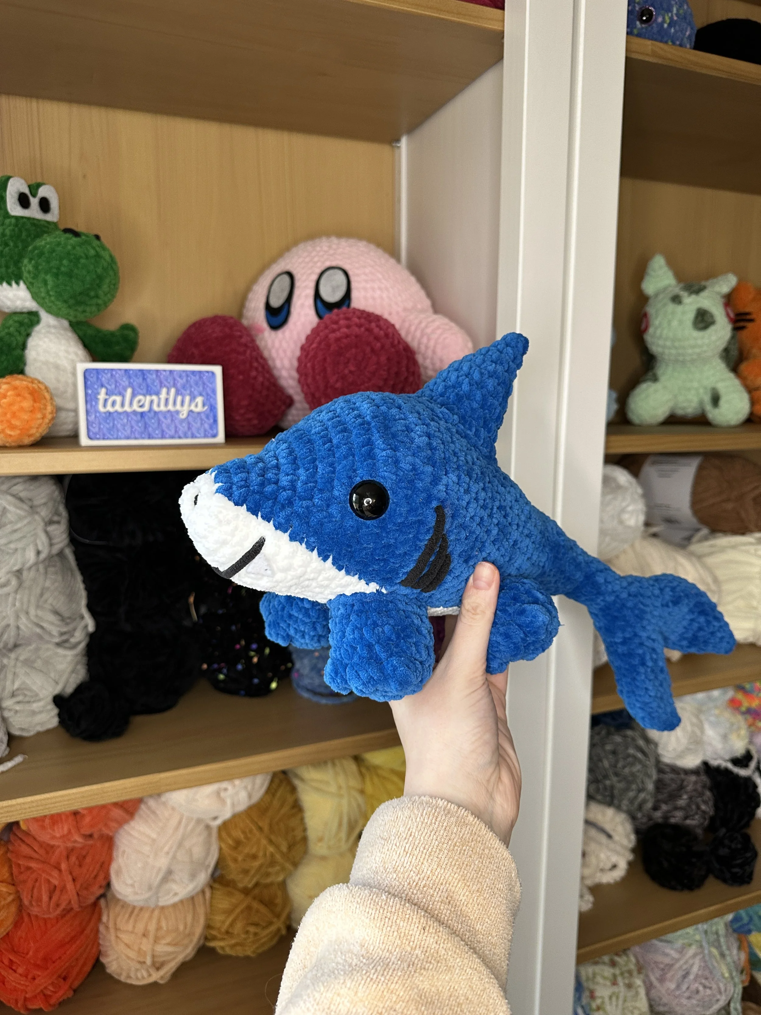 Description: Jeff the Landshark |
Size: Jumbo |
Eyes: Black Safety Eyes |
Price: ~ $75