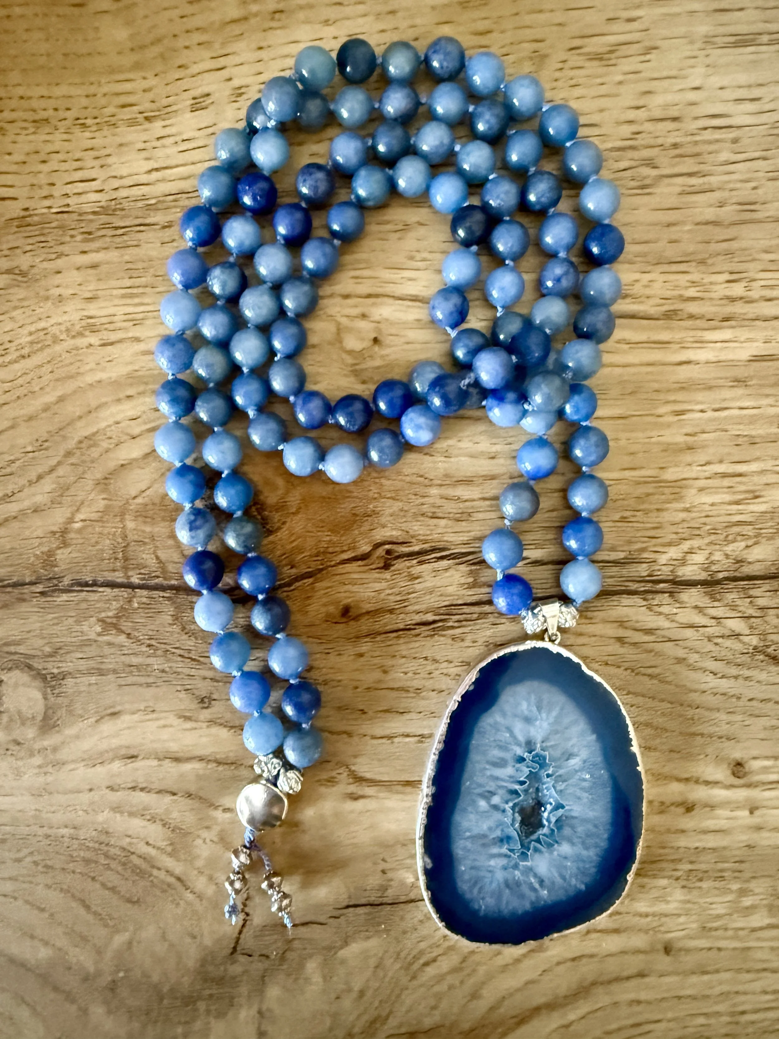 blue aventurine beads Dyed Druzy Quartz pendant 6.jpg
