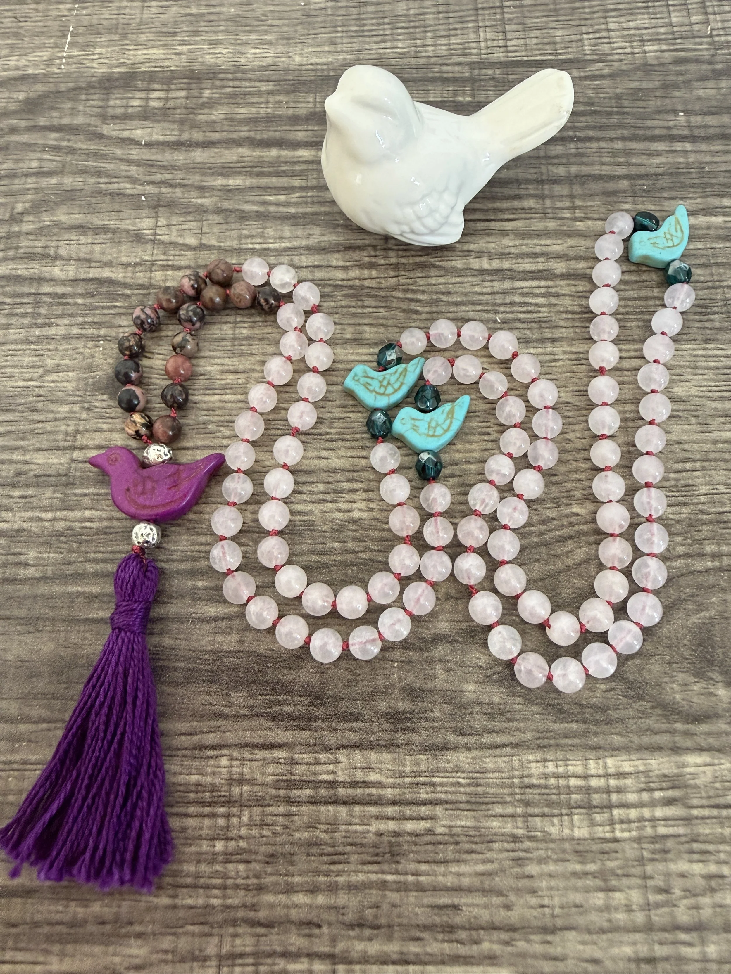 rose quartz rhodonite beads bird pendant 5.JPG