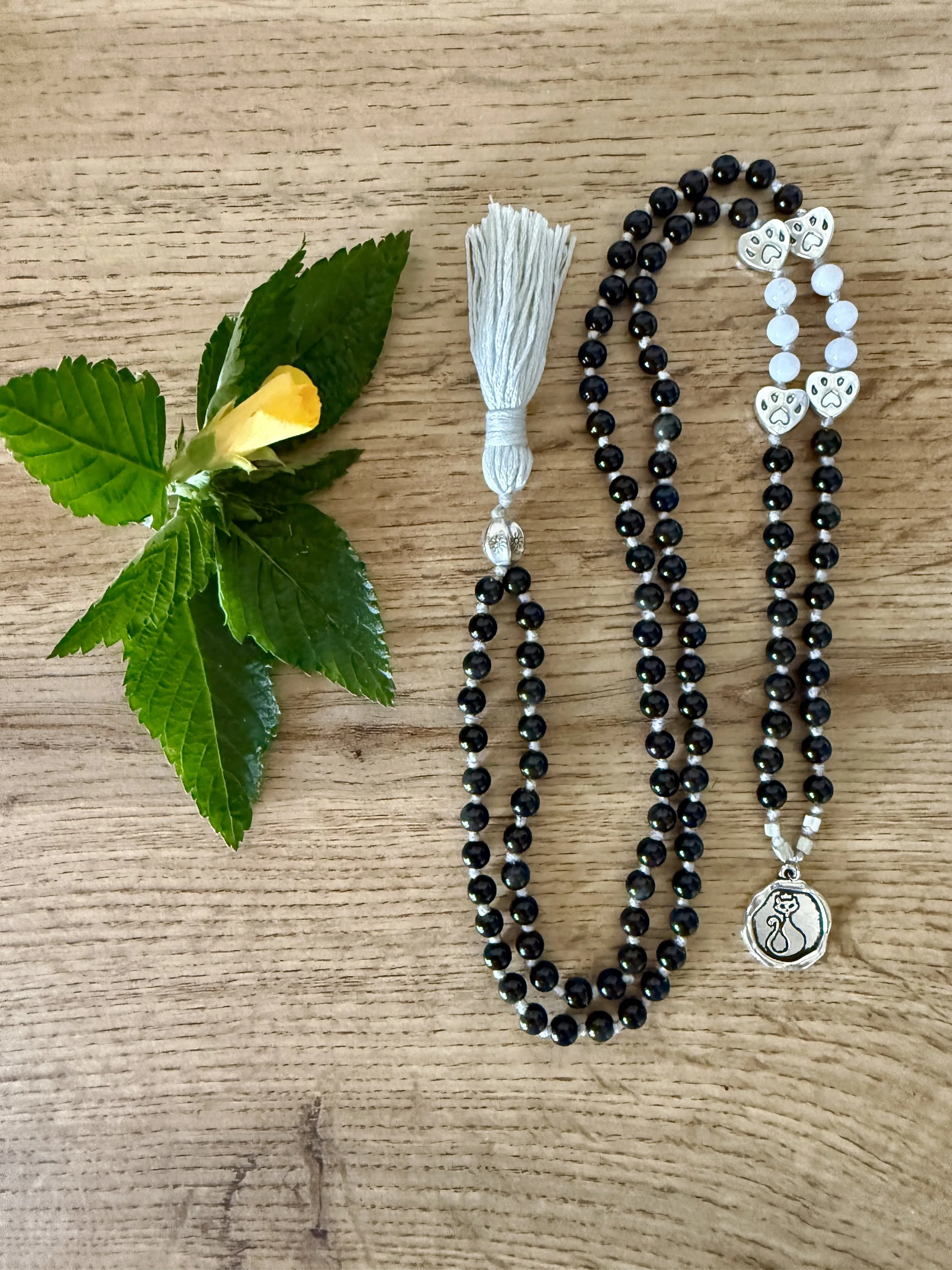 Obsidian beads silver cat pendant 2.jpg