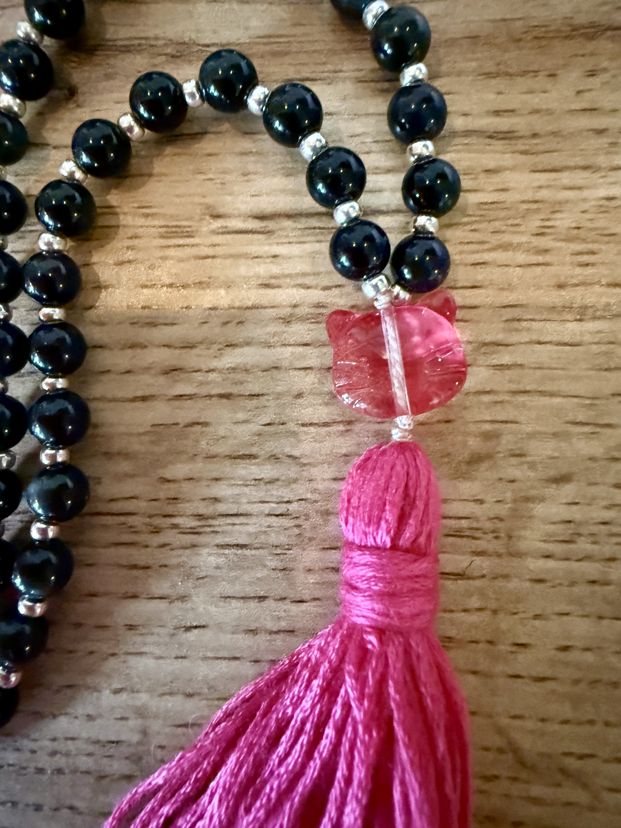 obsidian beads cat bead pendant 3.jpg