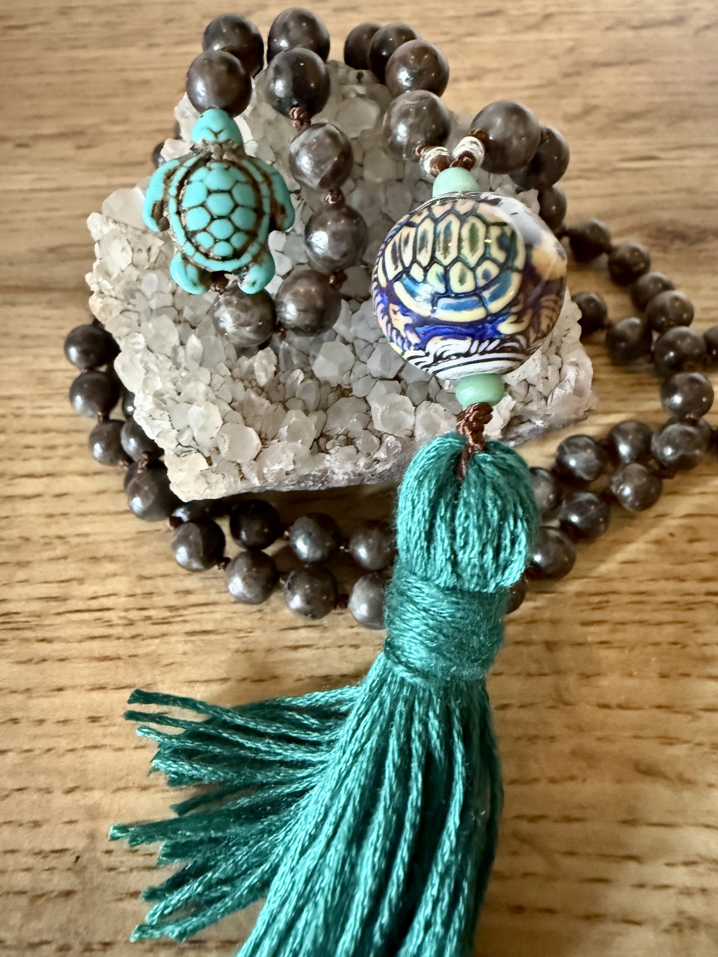 labrodorite beads turtle pendant.jpg