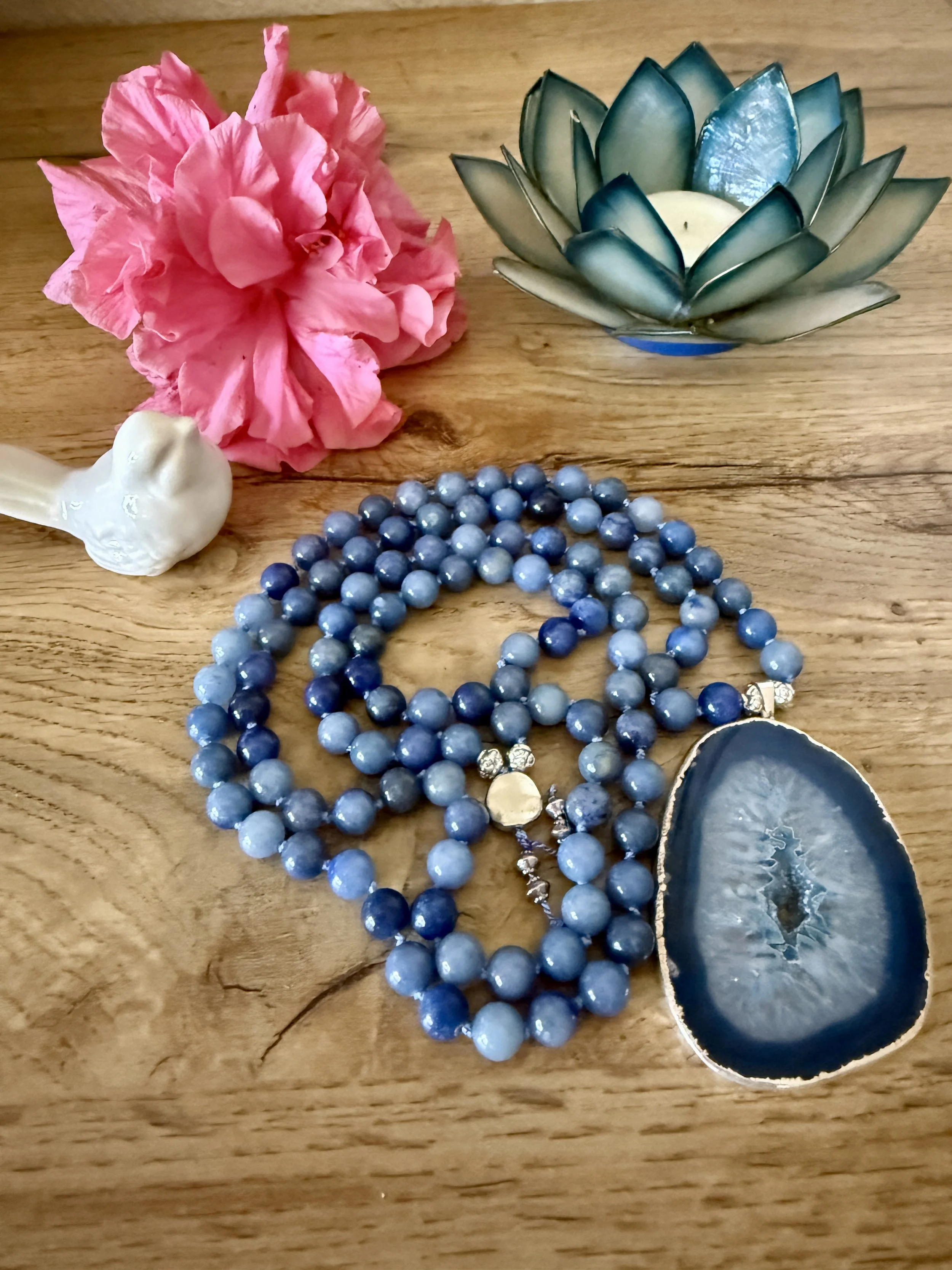 blue aventurine beads Dyed Druzy Quartz pendant 2.jpg