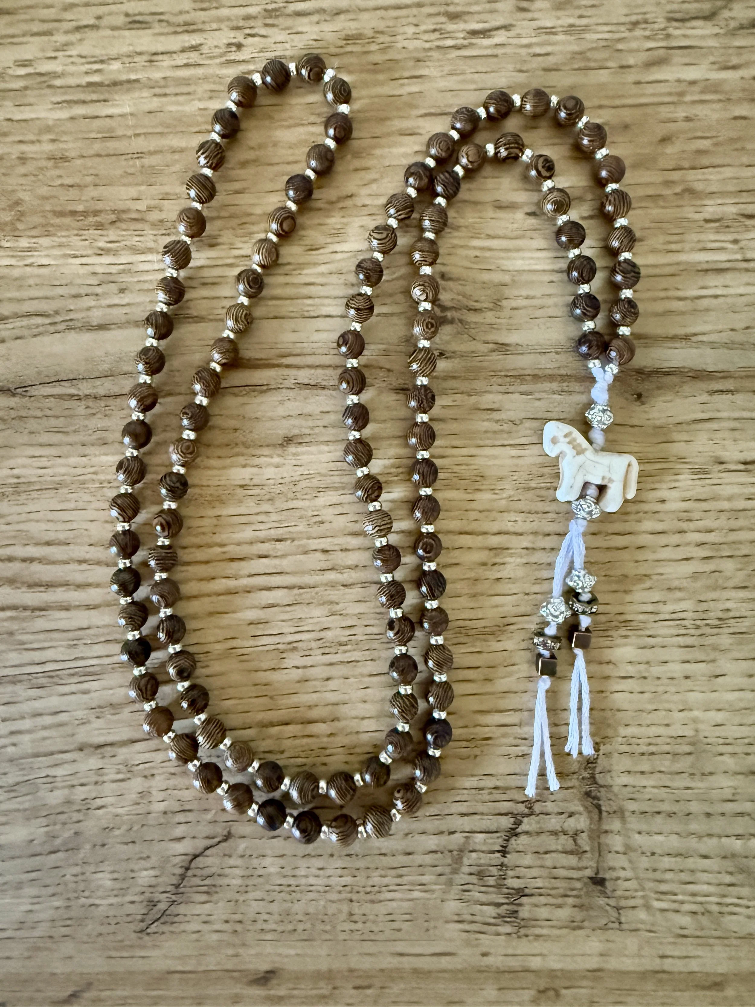 wood beads white horse 2.jpg