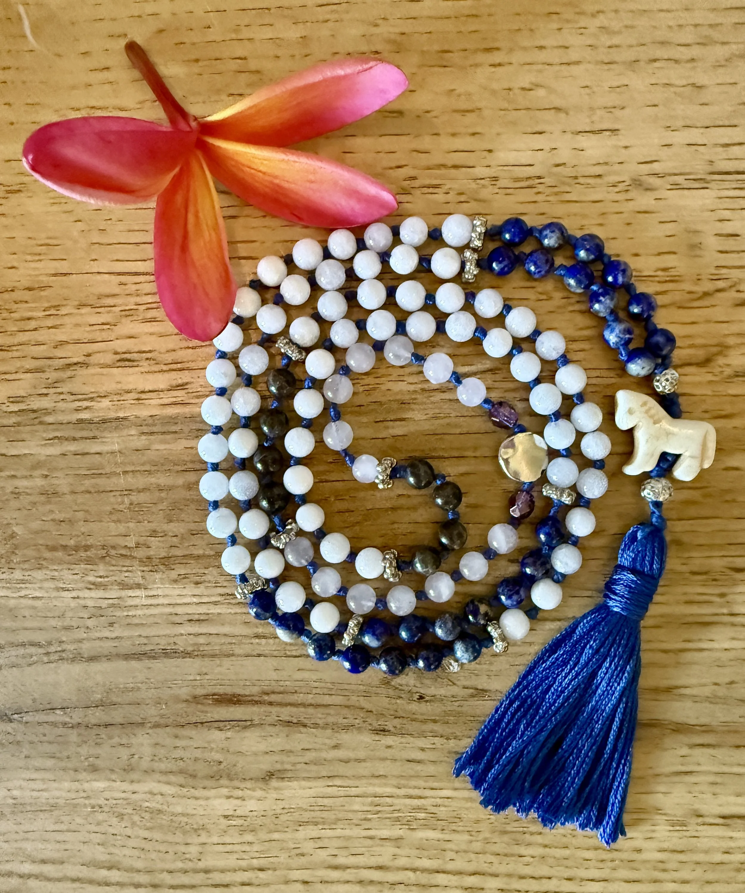 lapis lazuli white jade labrodorite white horse 3.jpg