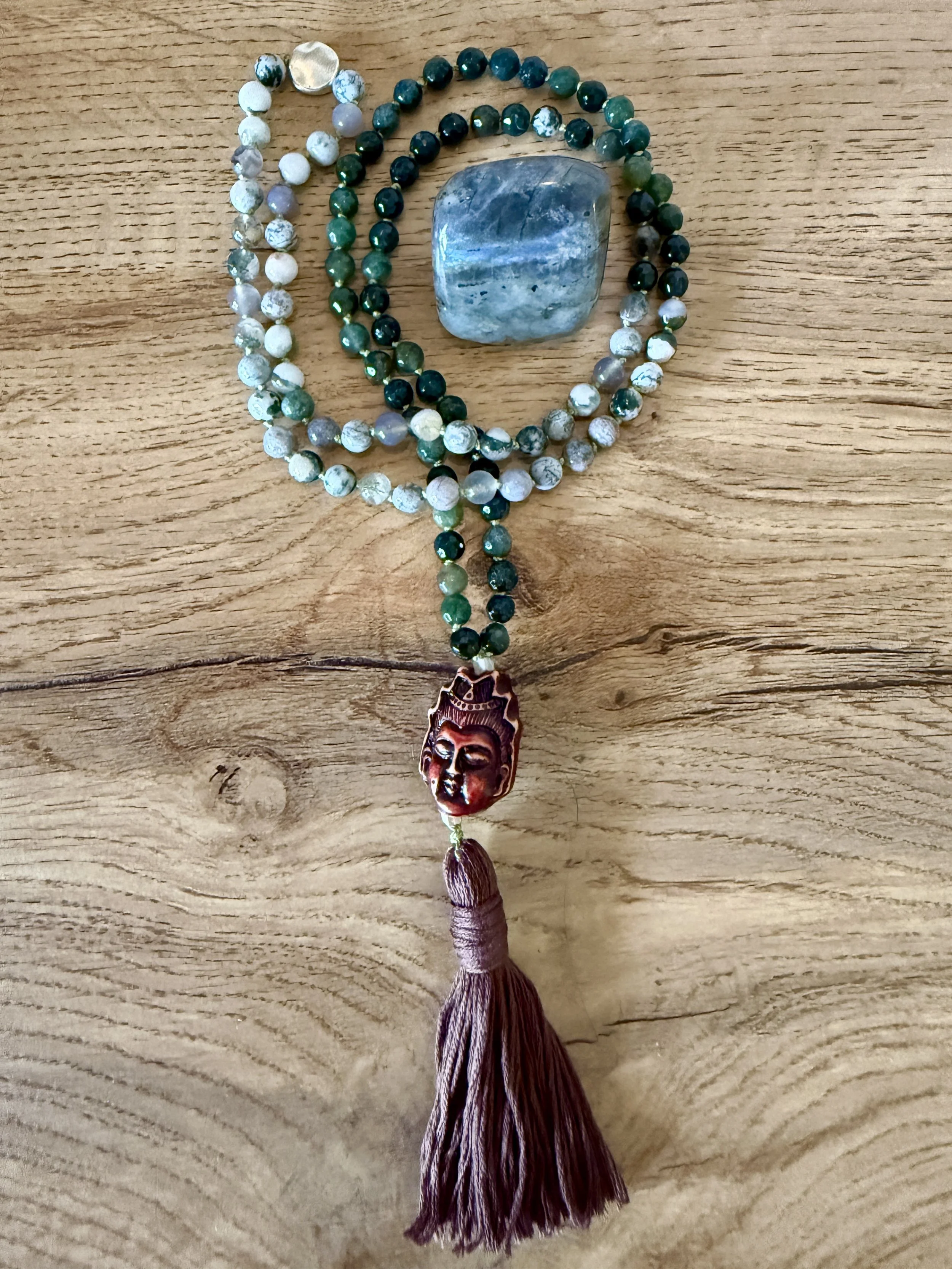 faceted moss agate trre agat quan yin 1.jpg