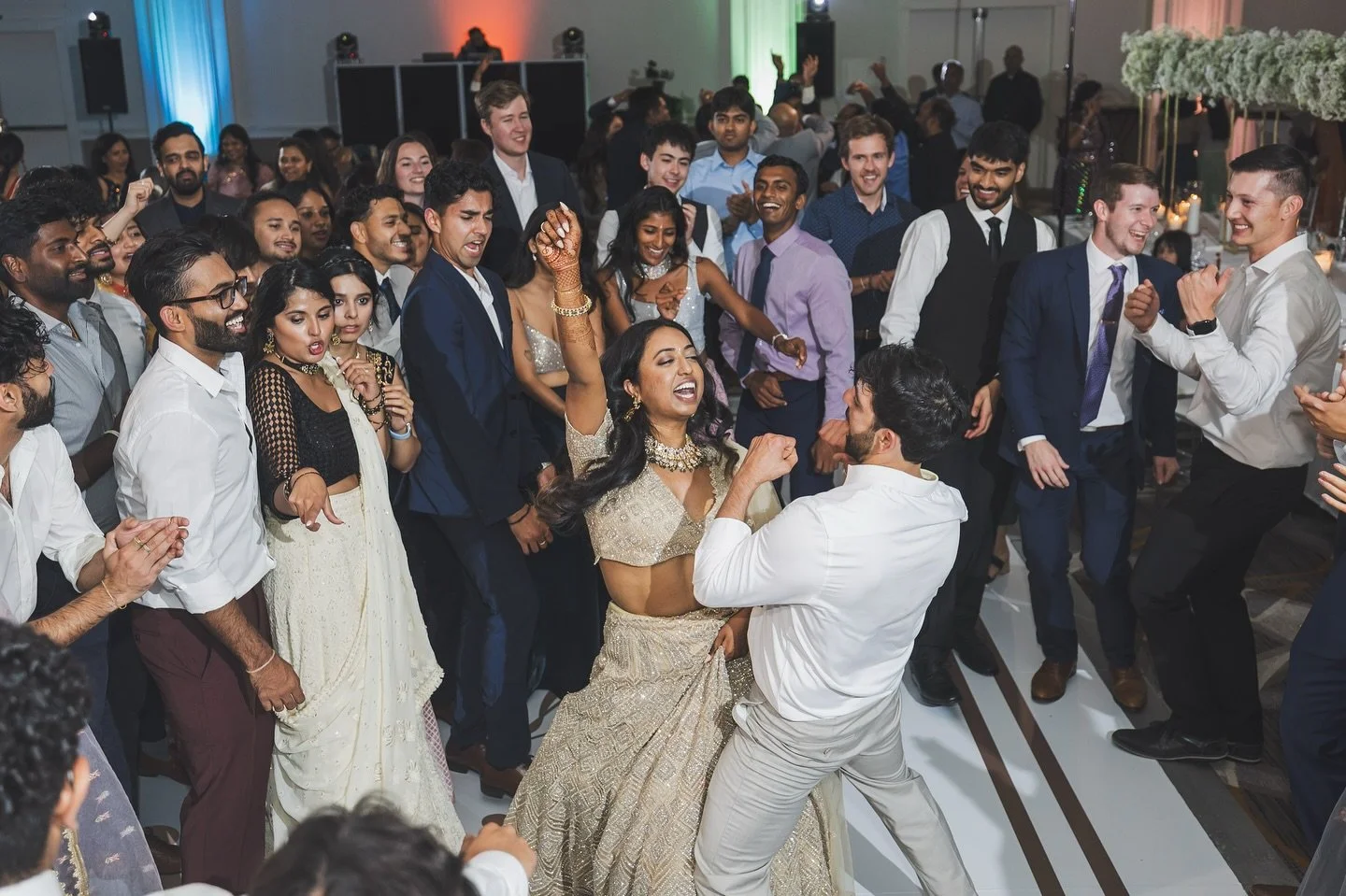 It&rsquo;s almost been a full year since this dance party and I&rsquo;ll tell you what, it was one of the best I&rsquo;ve ever seen. Sensing more packed dance floors in my near future!
&bull;
Get yourself the best DJ or band for your style and lead t