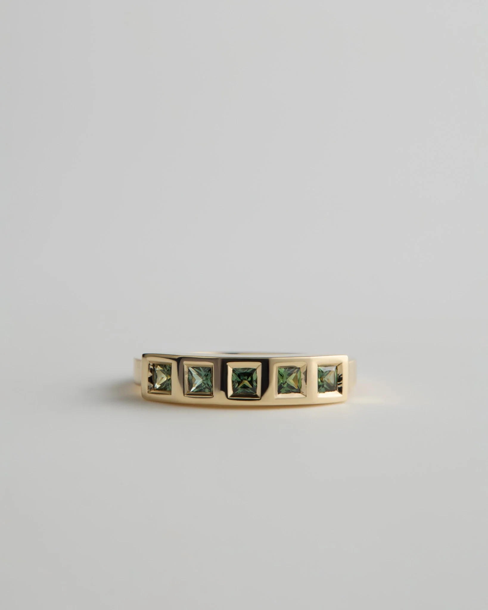 GEORGIA RING - GREEN SAPPHIRE