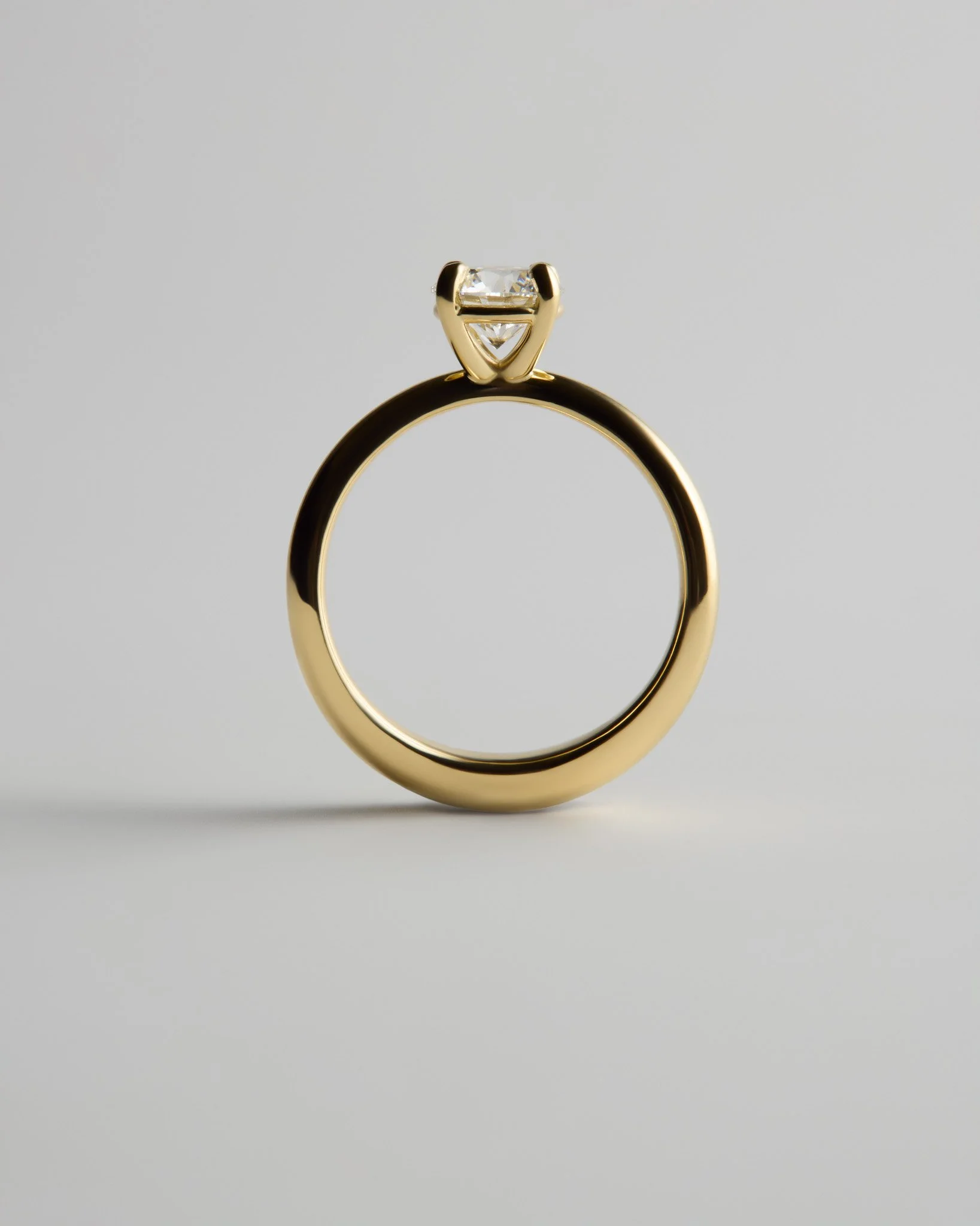 MEDEA ROUND_SIDE.jpg