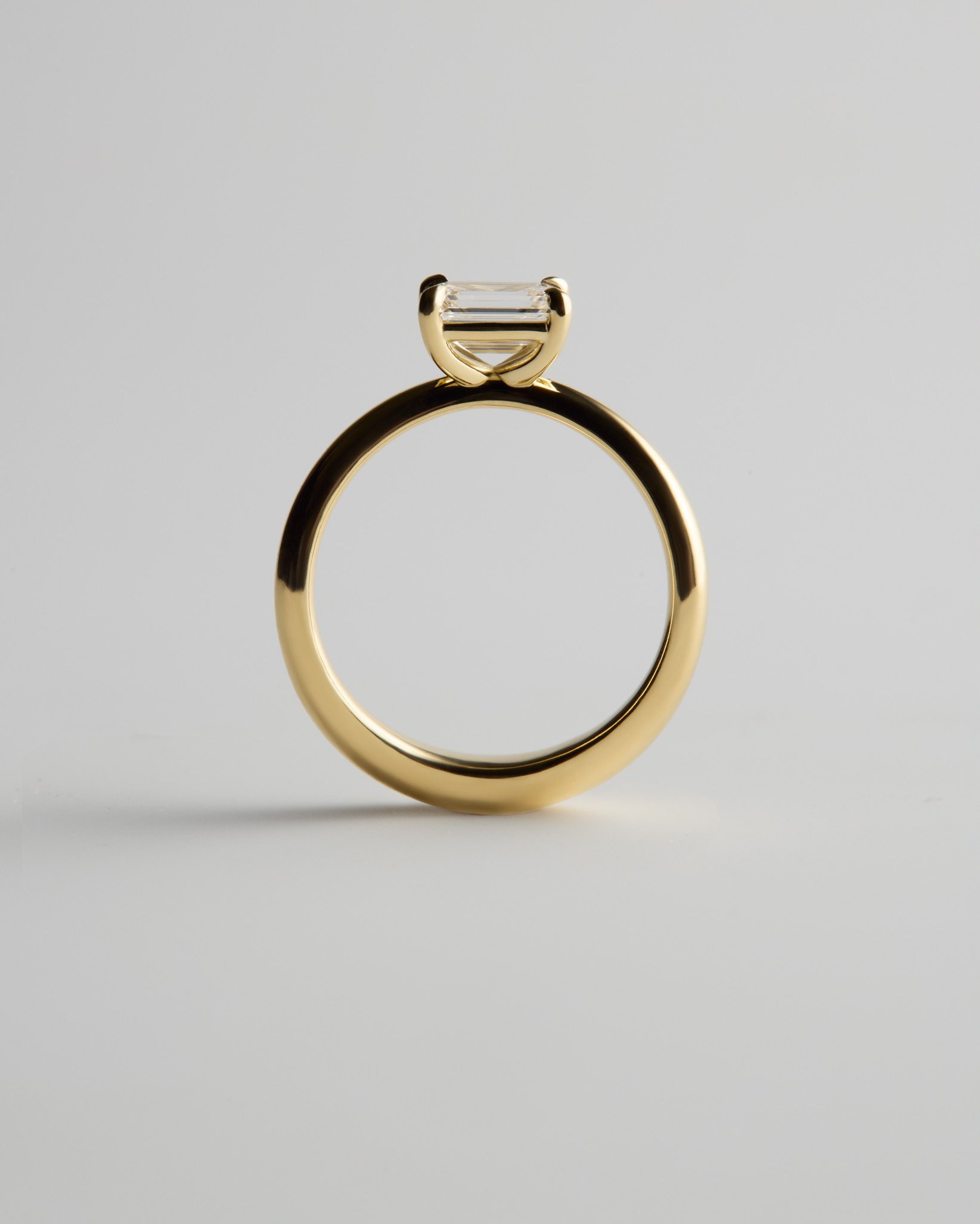 MEDEA EMERALD_SIDE.jpg