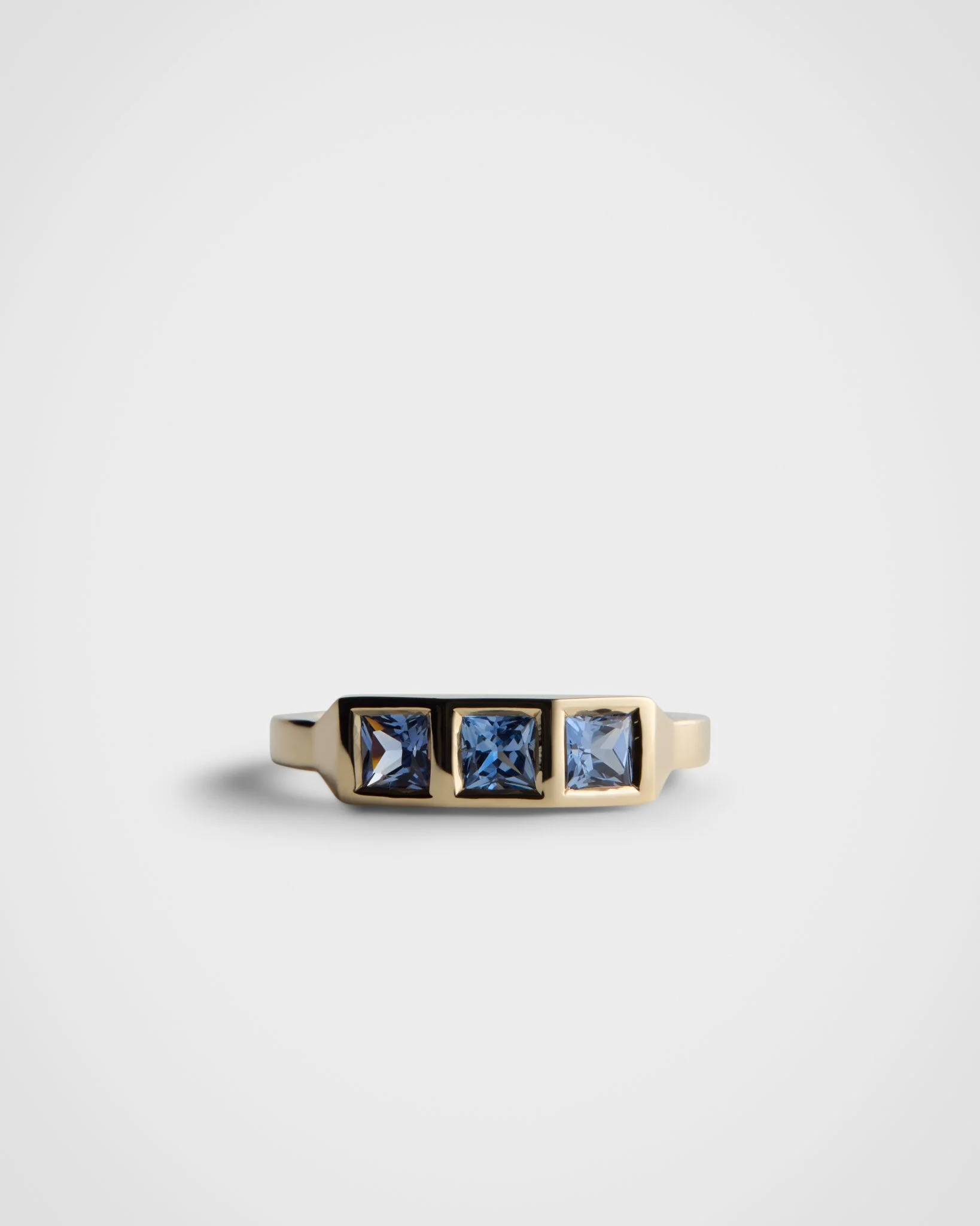 LAURA PRINCESS CUT - BLUE SAPPHIRE