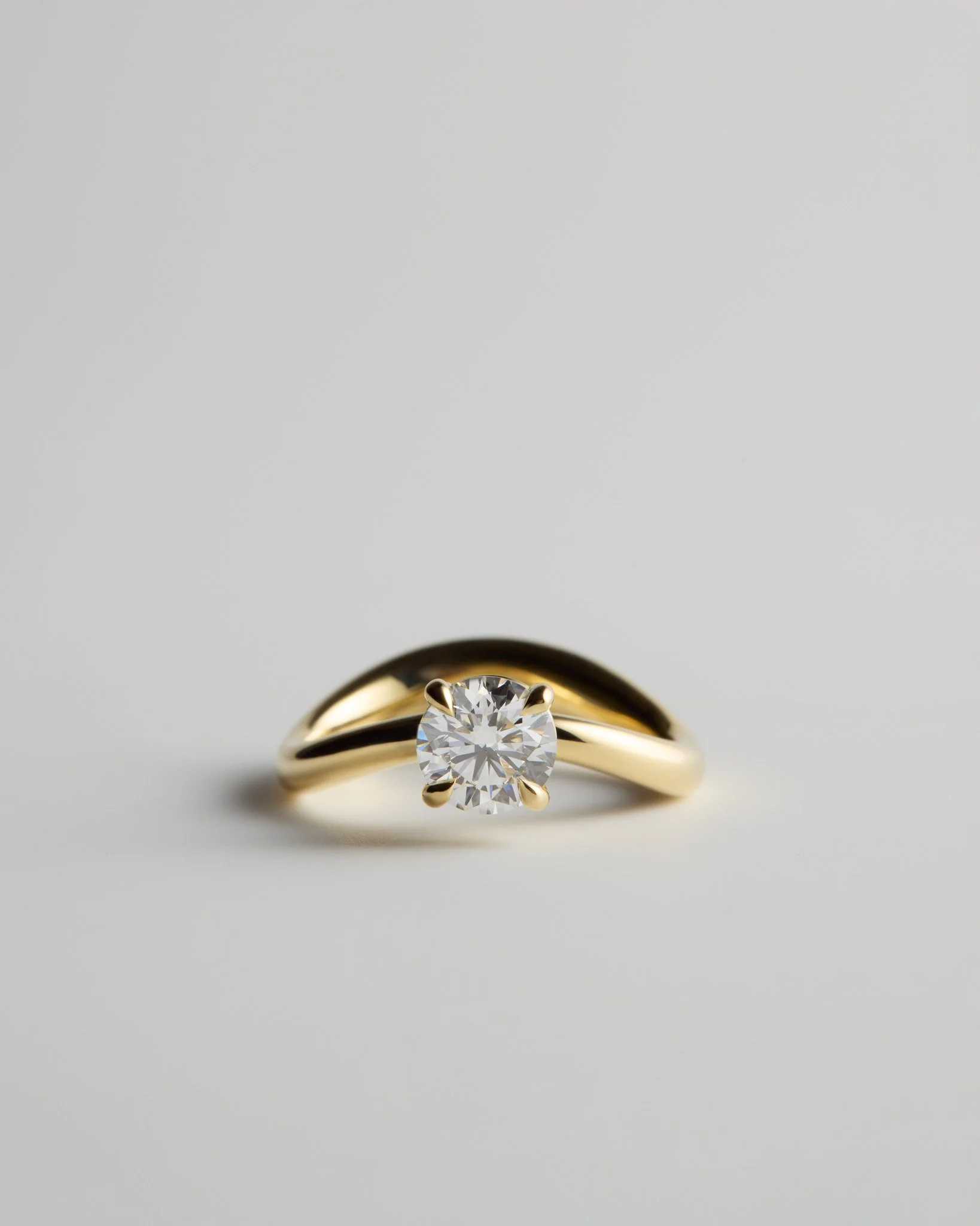 MEDEA ROUND_FRONT 2.jpg