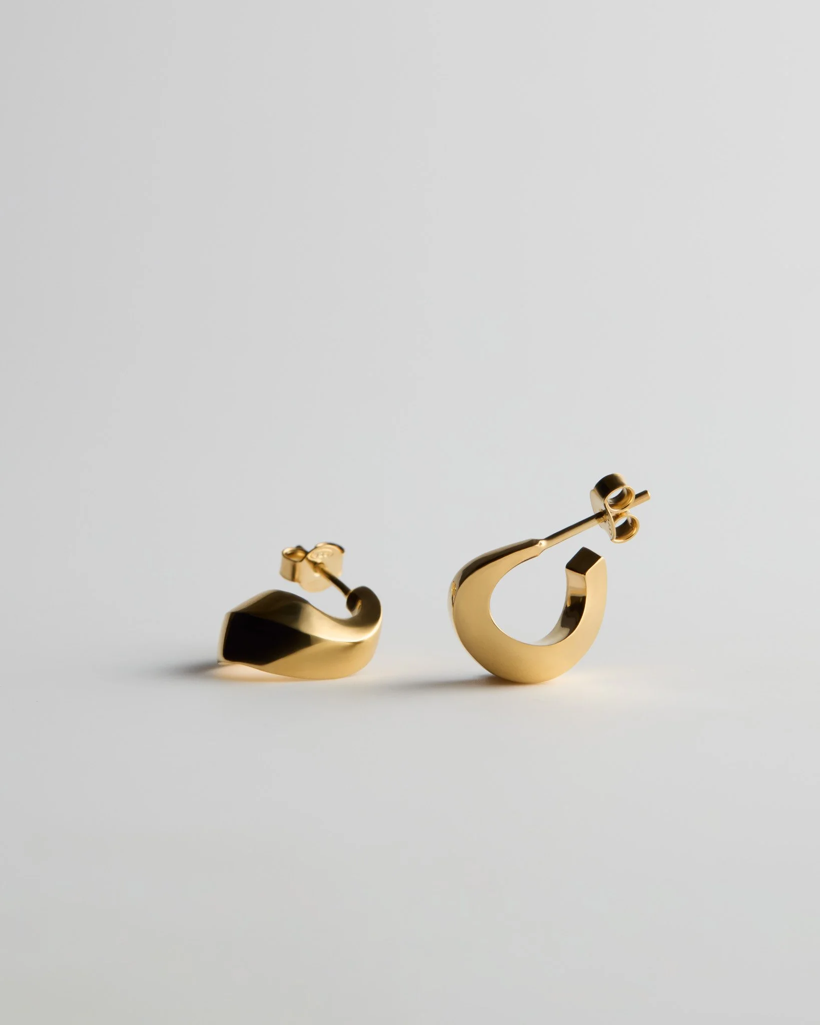 HARD SWEEP HOOPS