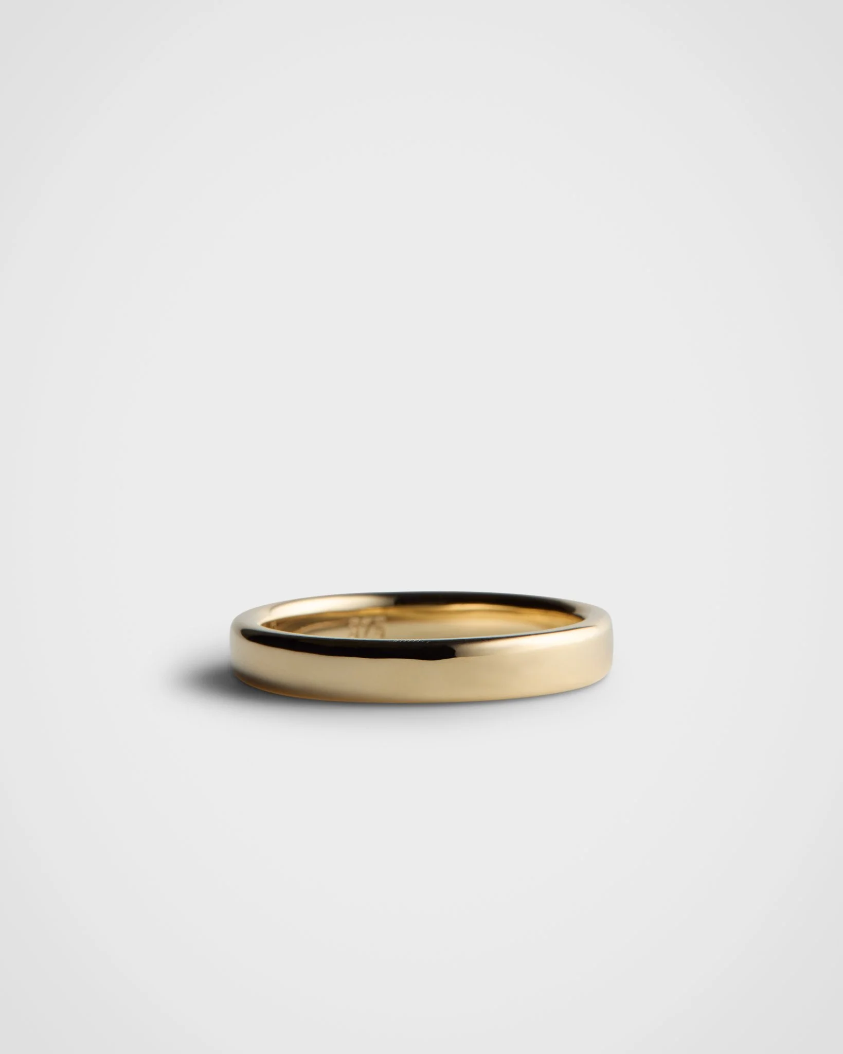 MEN’S BEVELED EDGE BAND