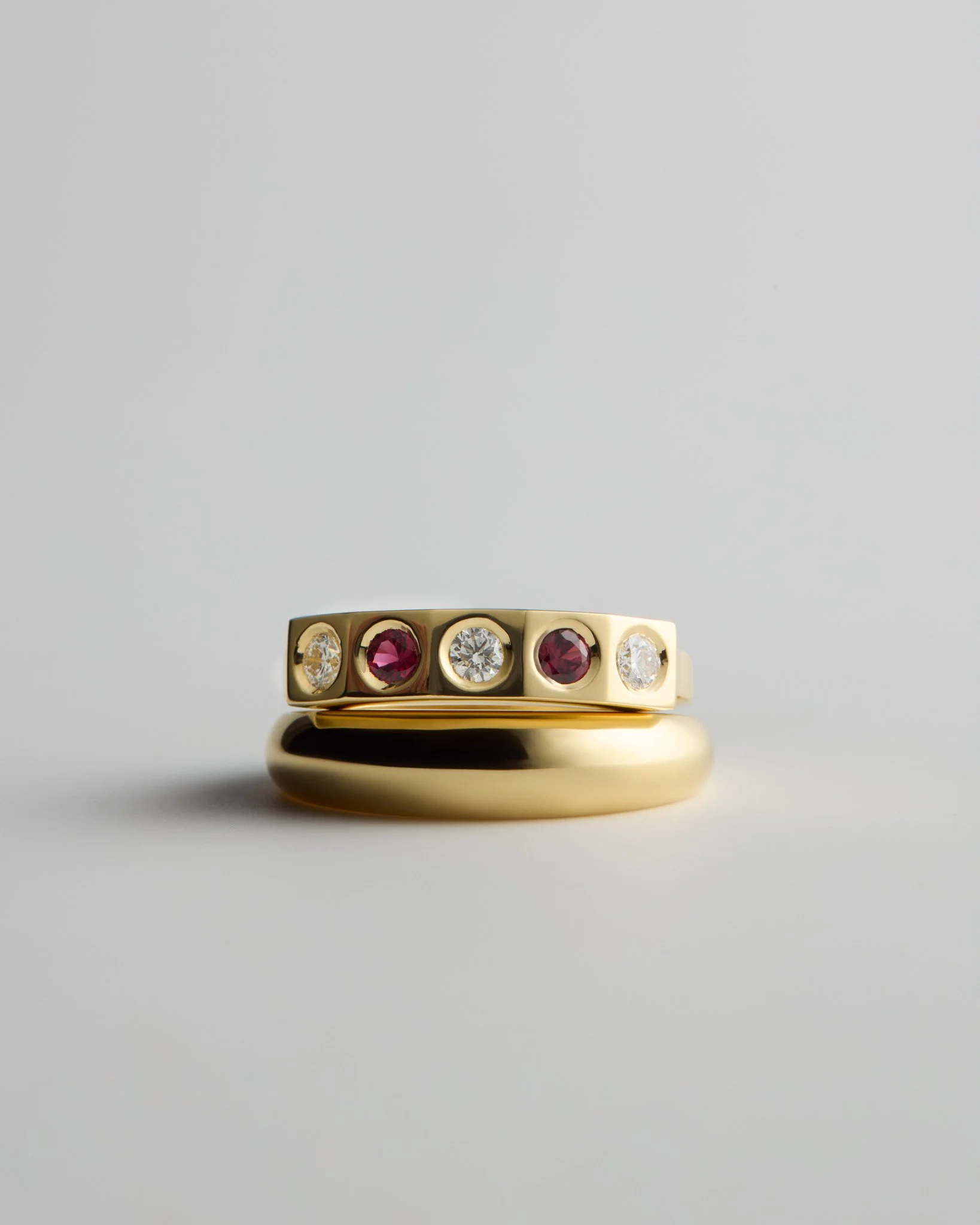 GEORGIA ROUND RUBY DIA_CONVEX RING.jpg