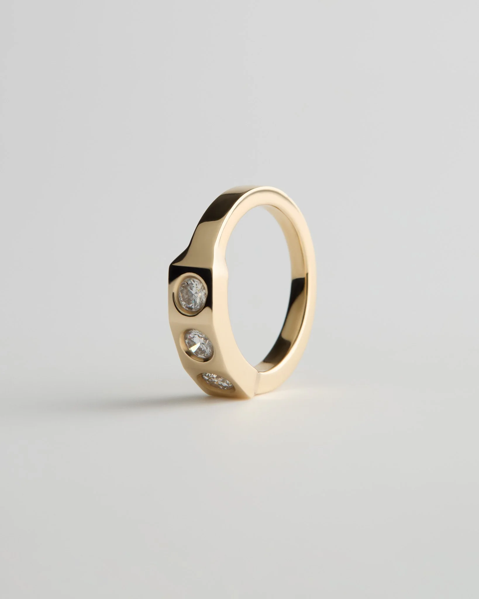 LAURA ROUND_OFF CENTRE.jpg