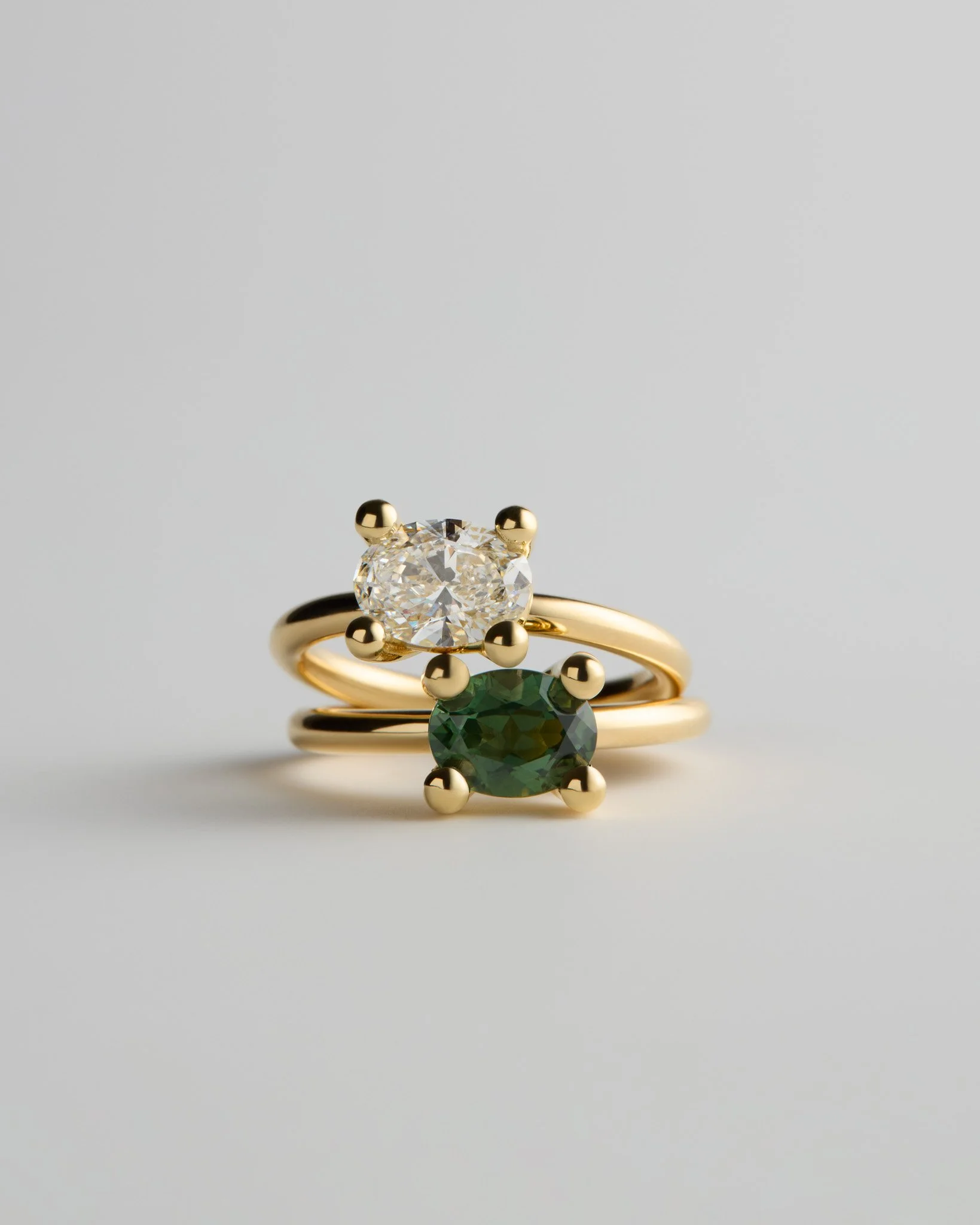 MITIS OVAL GREEN_MITIS OVAL WHITE DIA.jpg