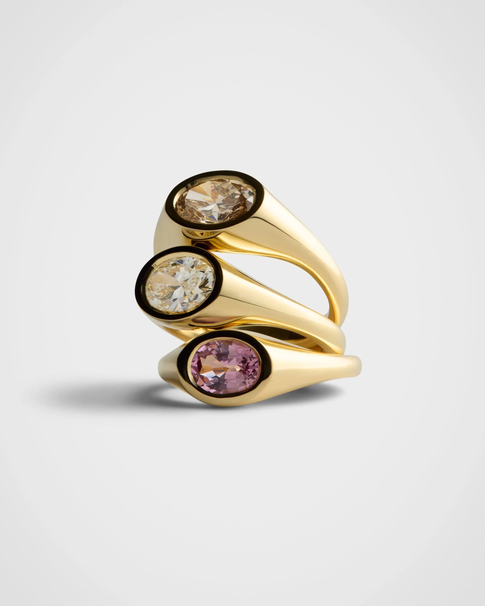 IGNIS OVAL STACK_COGNAC_WHITE_PINK.jpg