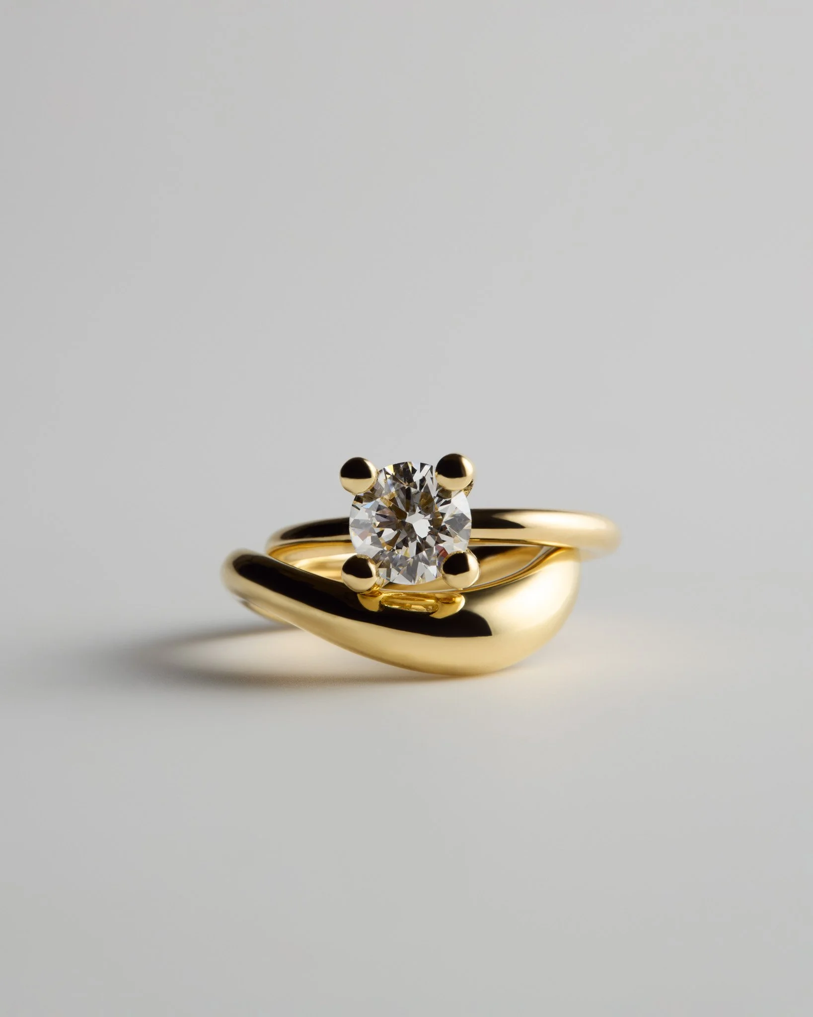 MITIS ROUND_DROP RING.jpg