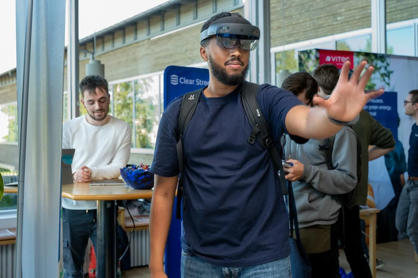 🧑&zwj;💻👩&zwj;💻 For almost twenty years Ume&aring; University has annually hosted the &rdquo;IT Career Day&rdquo;, where students have the possibility to meet with tech-companies based in Ume&aring; to discuss job and project opportunities! 💼 

T