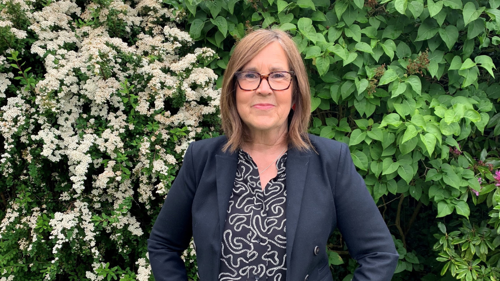 Karen Broadhurst.png