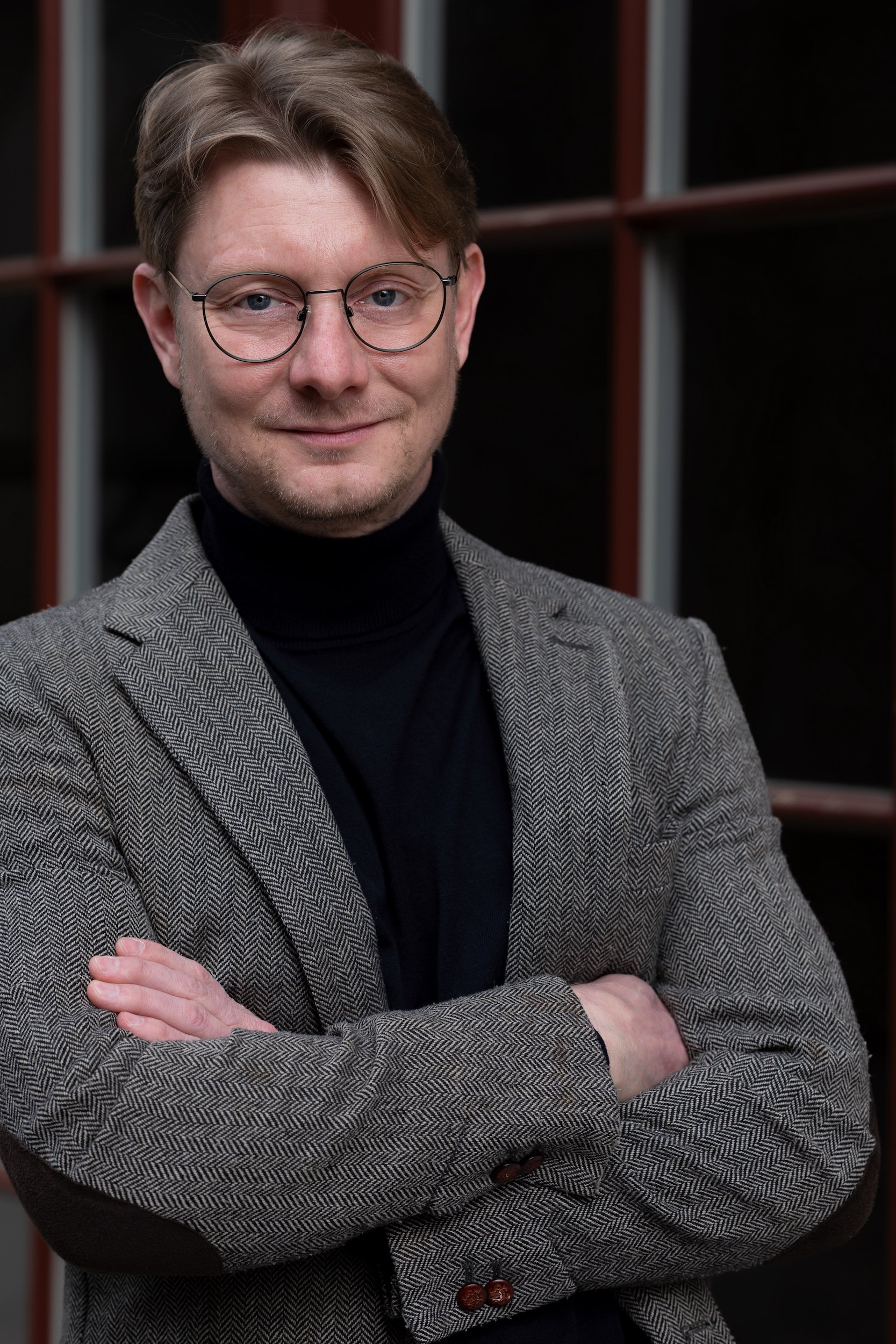 Douglas_Schauspieler_Portrait_Brille_Professor_Foto-Dario-Caduff.jpg