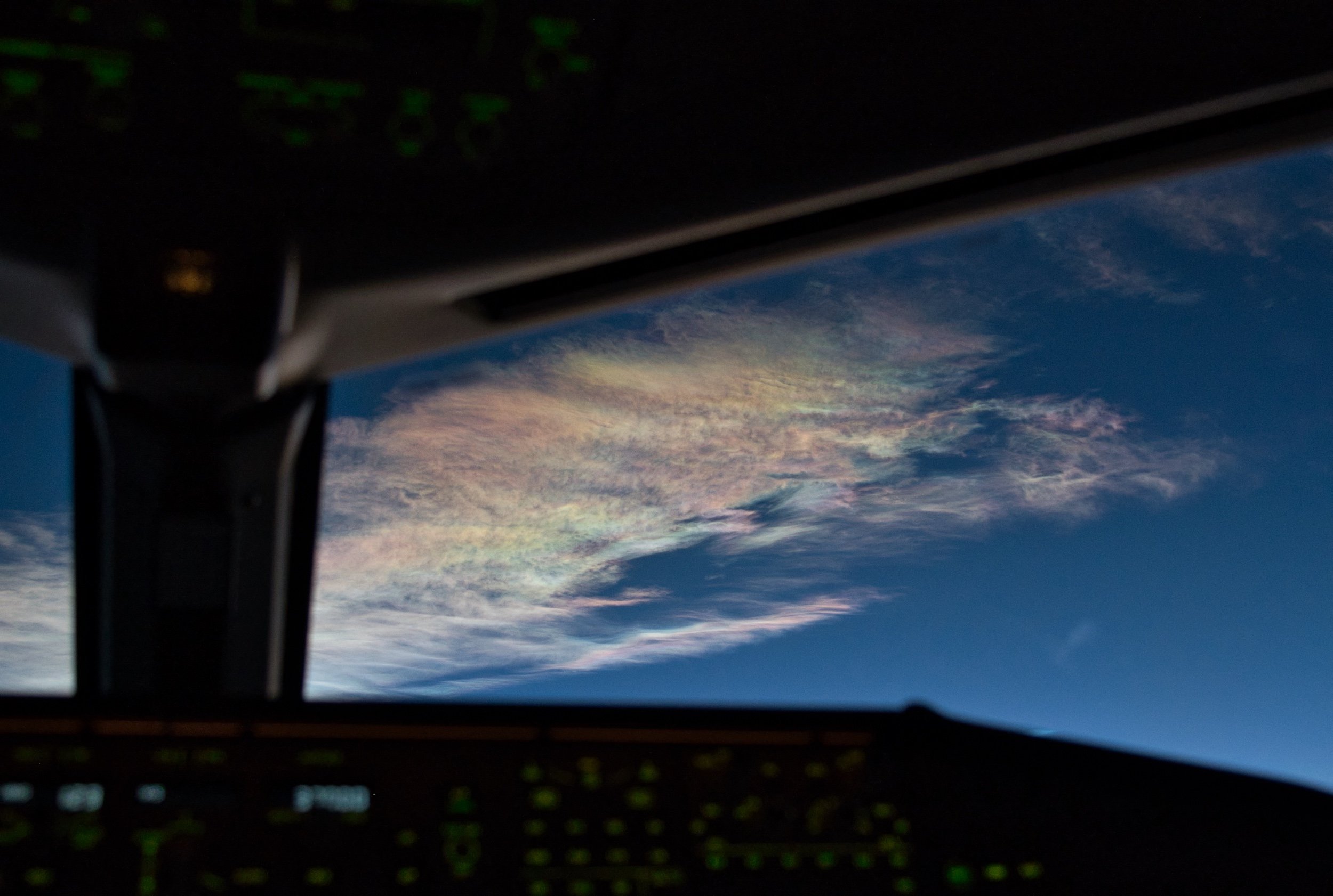 pilot-view-blue-sky-clouds-travel-dario-caduff