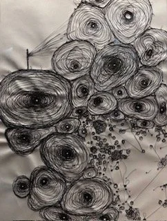 The Soul Trembles di Chiharu Shiota