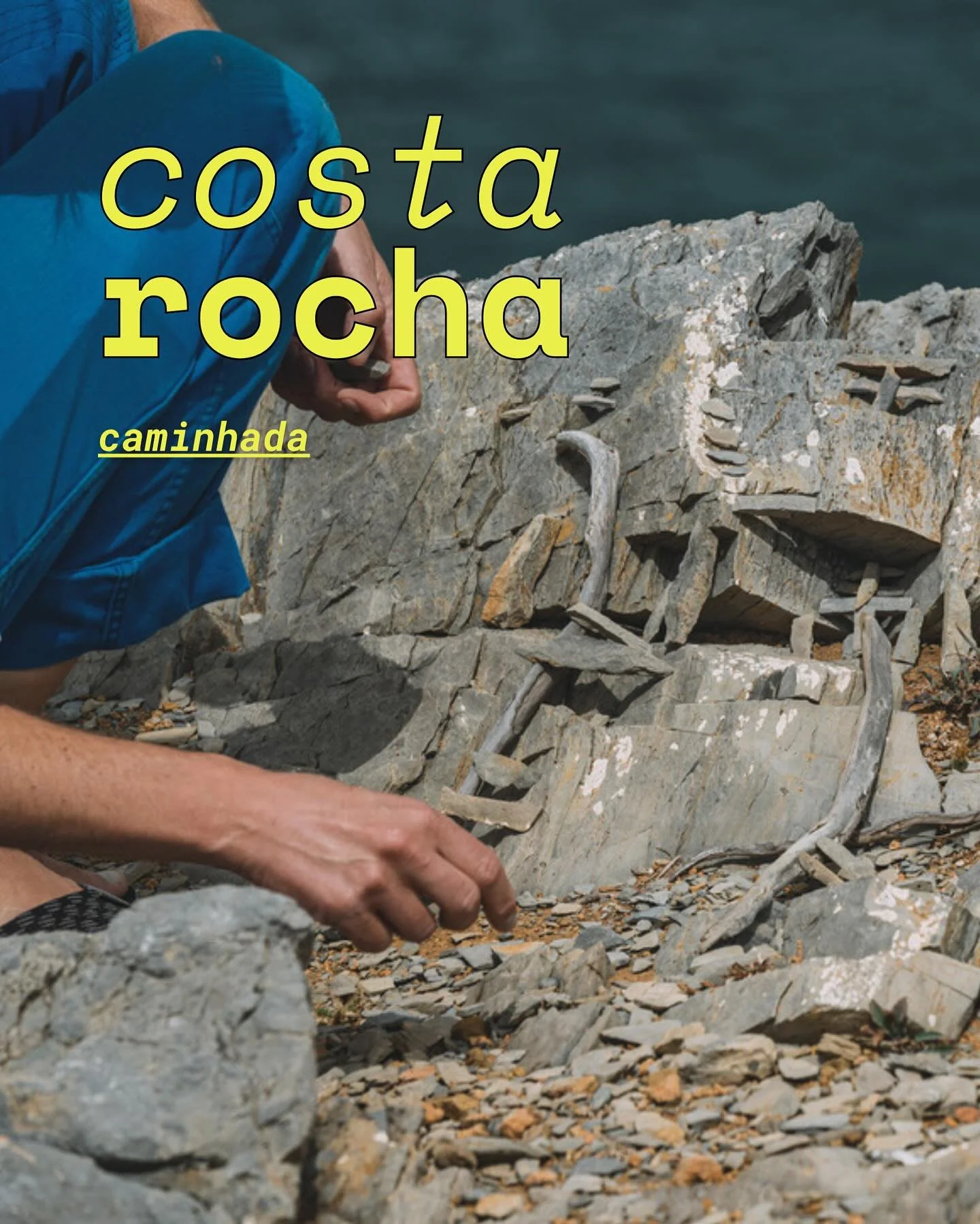 🪨🌊 Na pr&oacute;xima sexta-feira vai acontecer uma caminhada pela Costa do Abano, onde as rochas contam uma hist&oacute;ria com milh&otilde;es de anos. Veios eruptivos, granitos magm&aacute;ticos e camadas de calc&aacute;rio guardam vest&iacute;gio