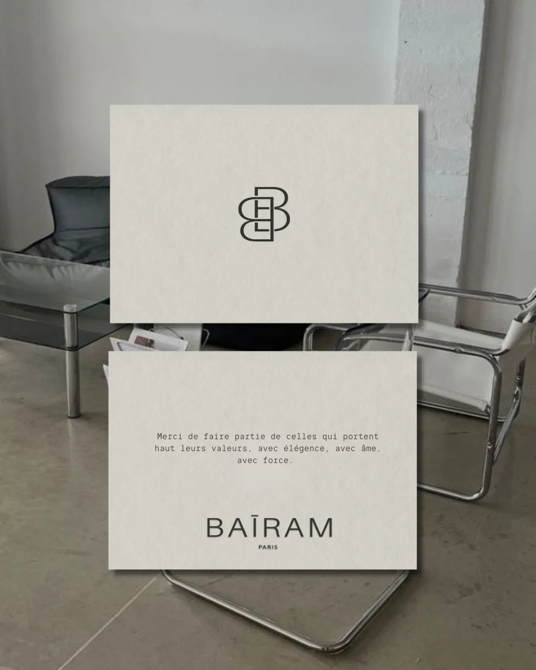 J&rsquo;accompagne les marques &agrave; developer leur image de marque et voici une de mes r&eacute;alisation pour la marque @bairam_paris , une marque de mode modeste avec qui j&rsquo;ai eu le plaisir de collaborer 🫶🏼

Si toi aussi tu souhaites co