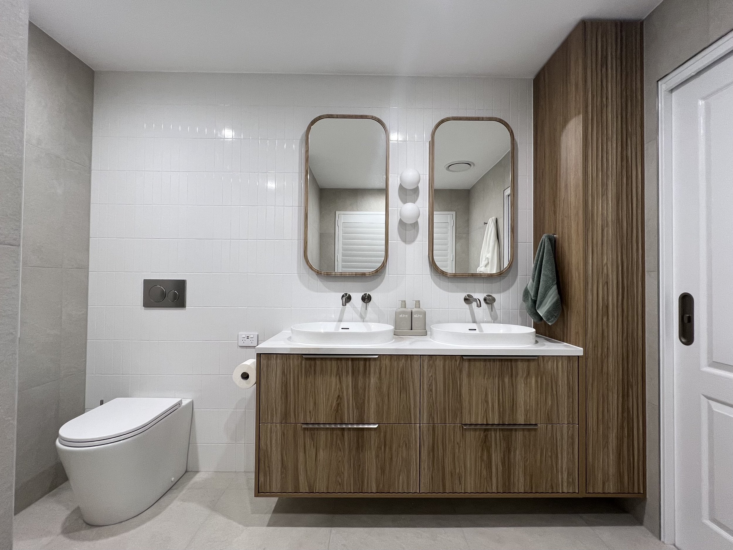 Bathroom Reno Brint Projects.jpg