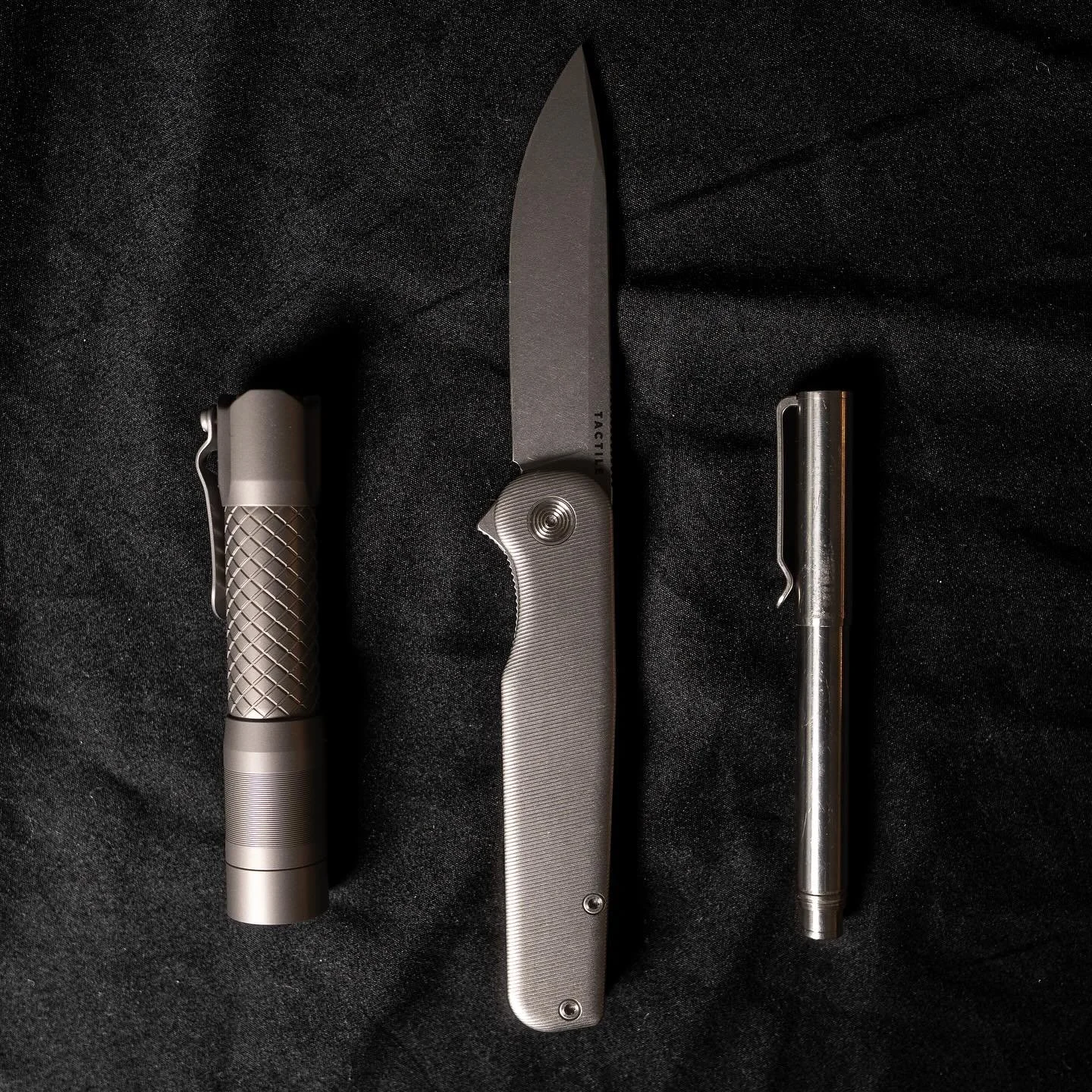 In love with this combo!
.
.
.
#everydaycarry #everydaycarrygear #edc #edcgear #edccommunity #pocketdump #edccarry #edclife #edcphotography #edcdump