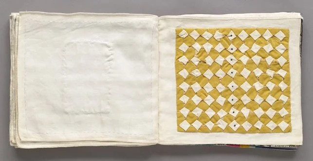 LOUISE BOURGEOIS, ODE À L’OUBLI - art book made from fabric