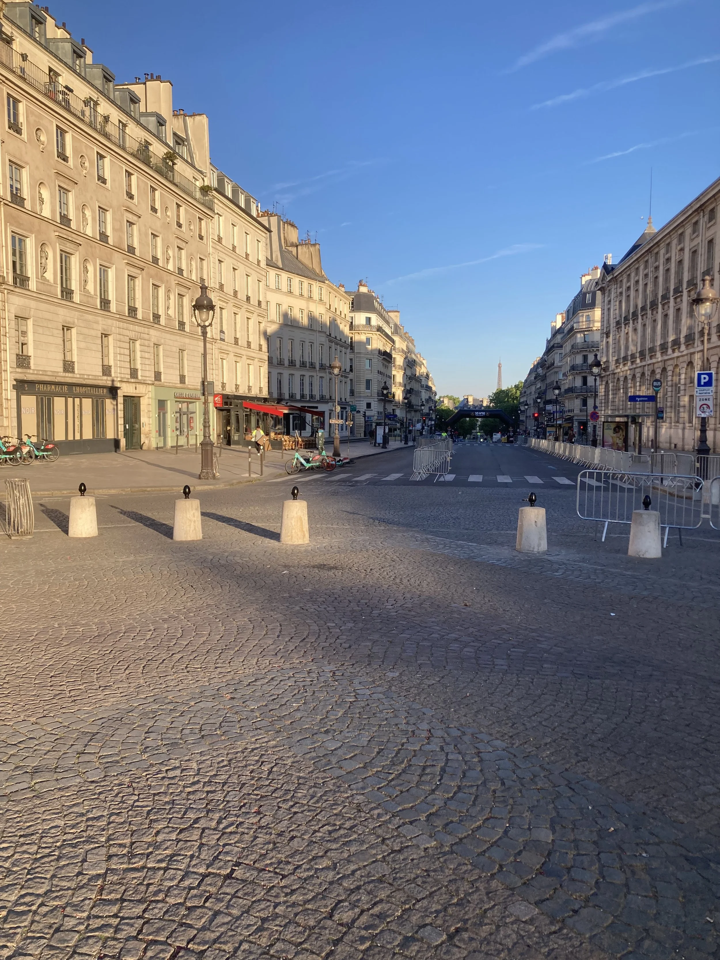 L’aube sur la rue Soufflot