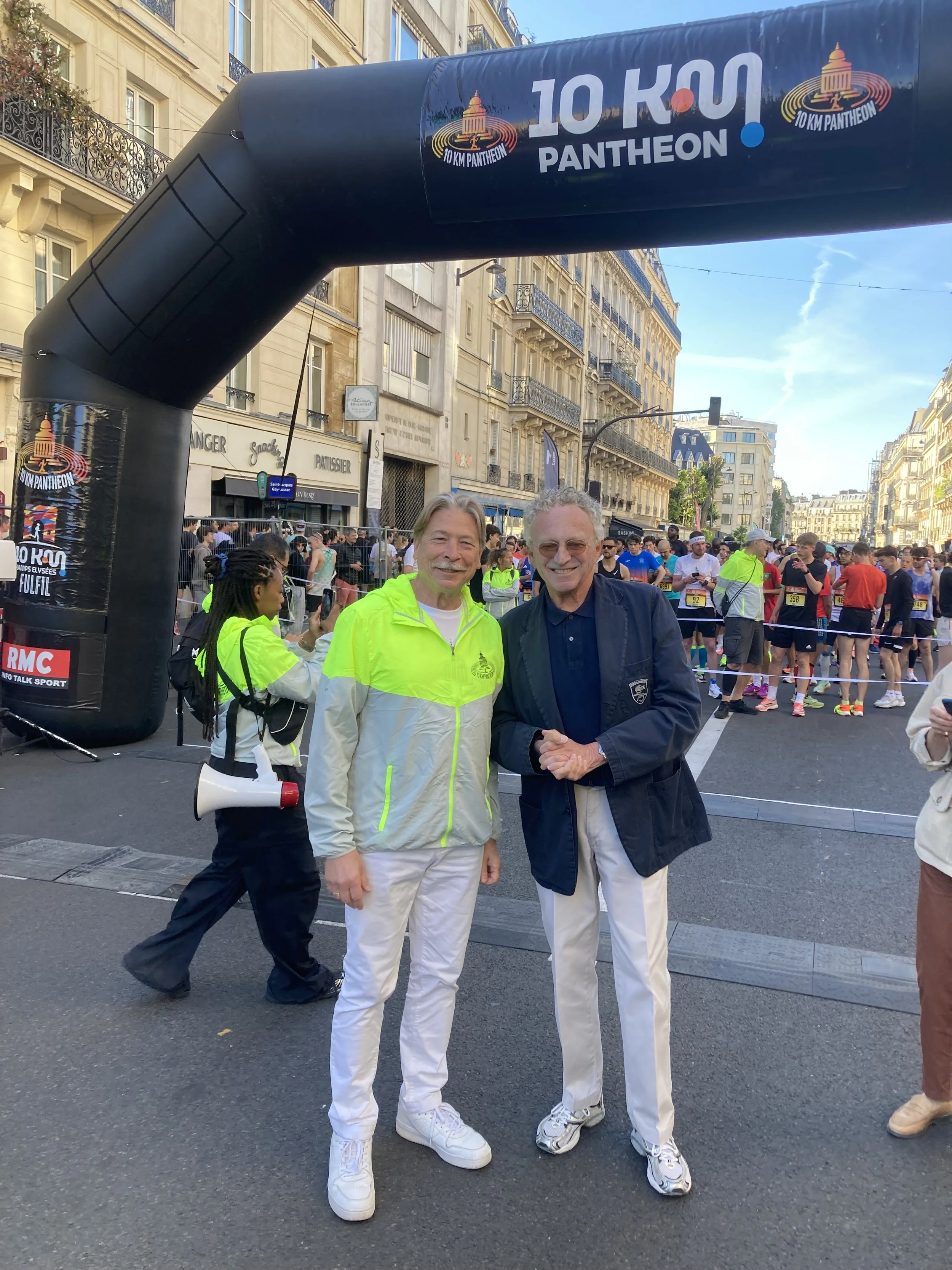 Nelson Monfort et Pierre-Jean Bonnat, président de l’OMS Paris 5