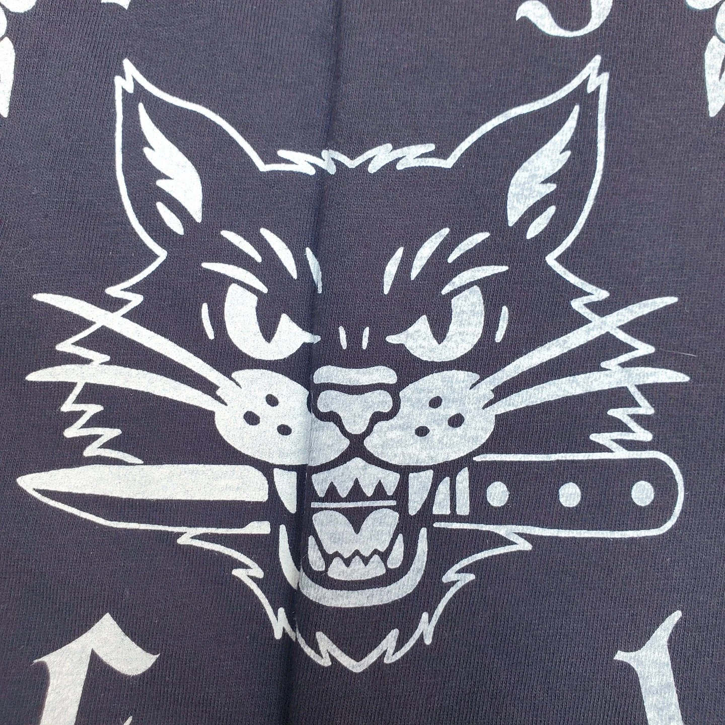 Recent pre-sale case study featuring @frankiesaidmeow_ is live on our blog.

#crackedego #casestudy #apparel #brand #screenprinting