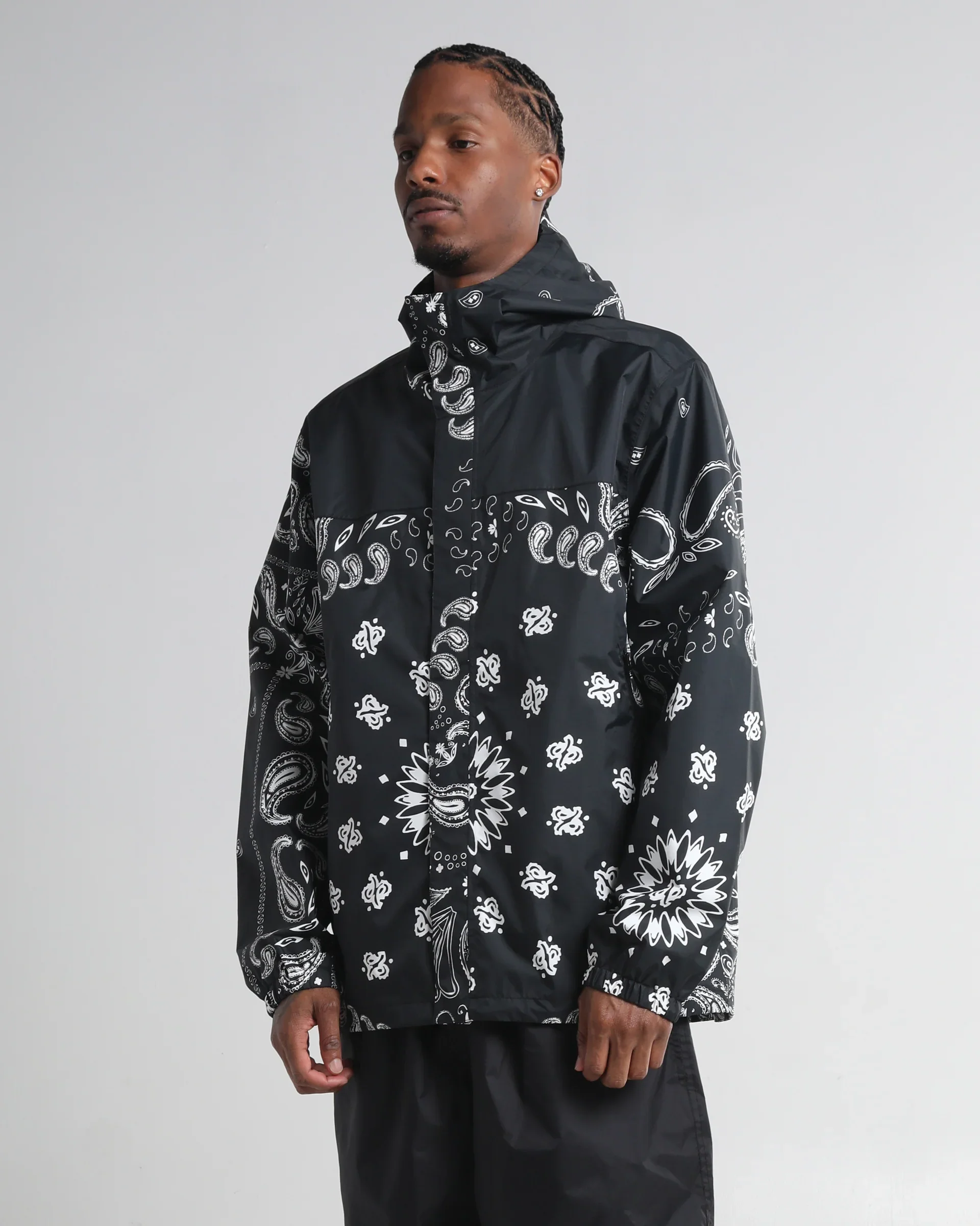 Photograph of the paisley pattern windbreaker 2.0 jacket from shakawear